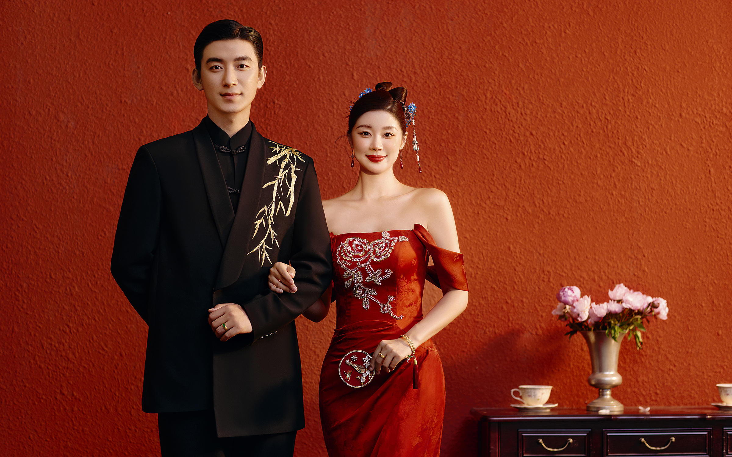 新中式婚照｜ 东方雅韵缀满心欢喜，定格往后余生