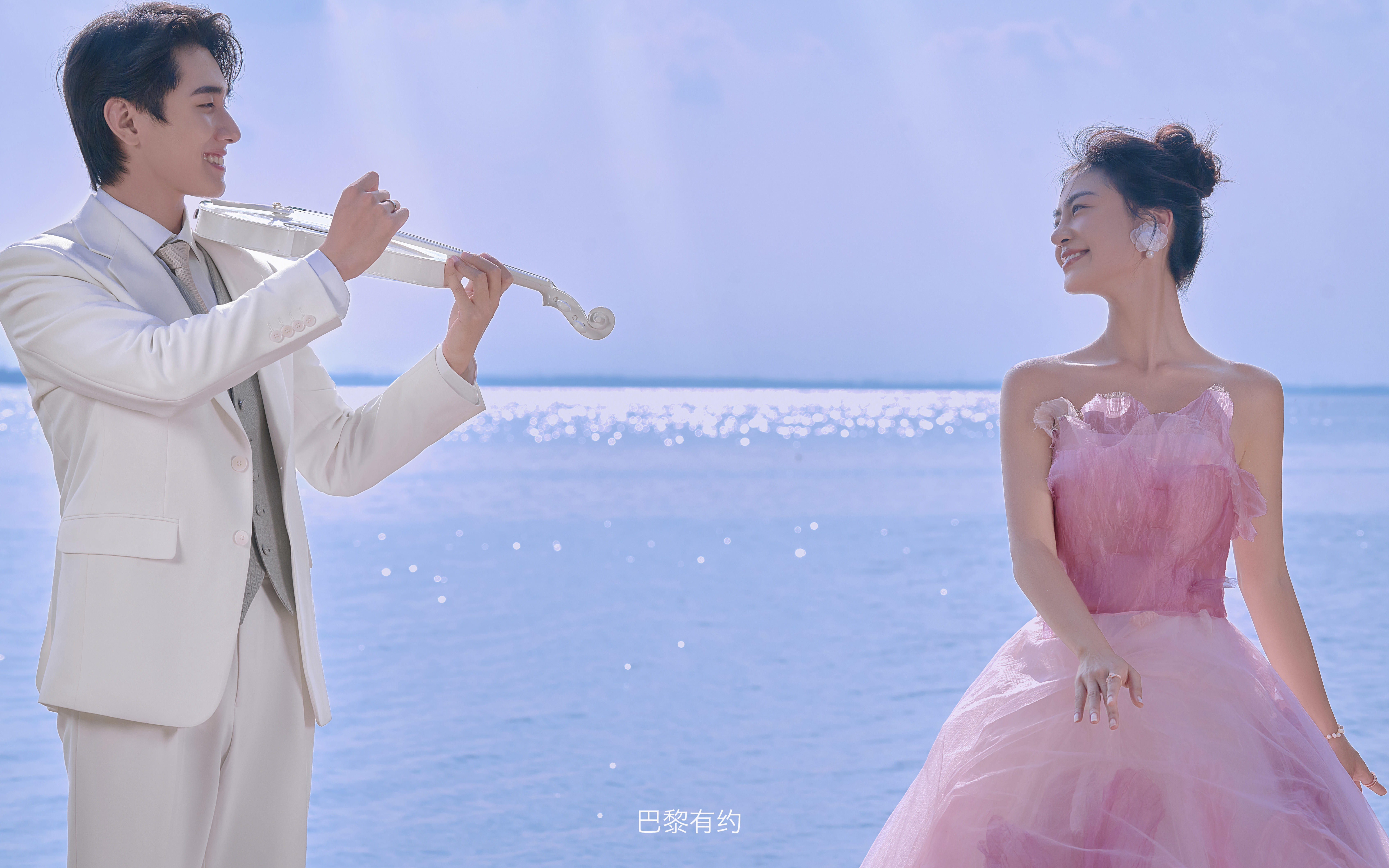 奔赴一場(chǎng)浪漫小眾治愈水邊婚紗照