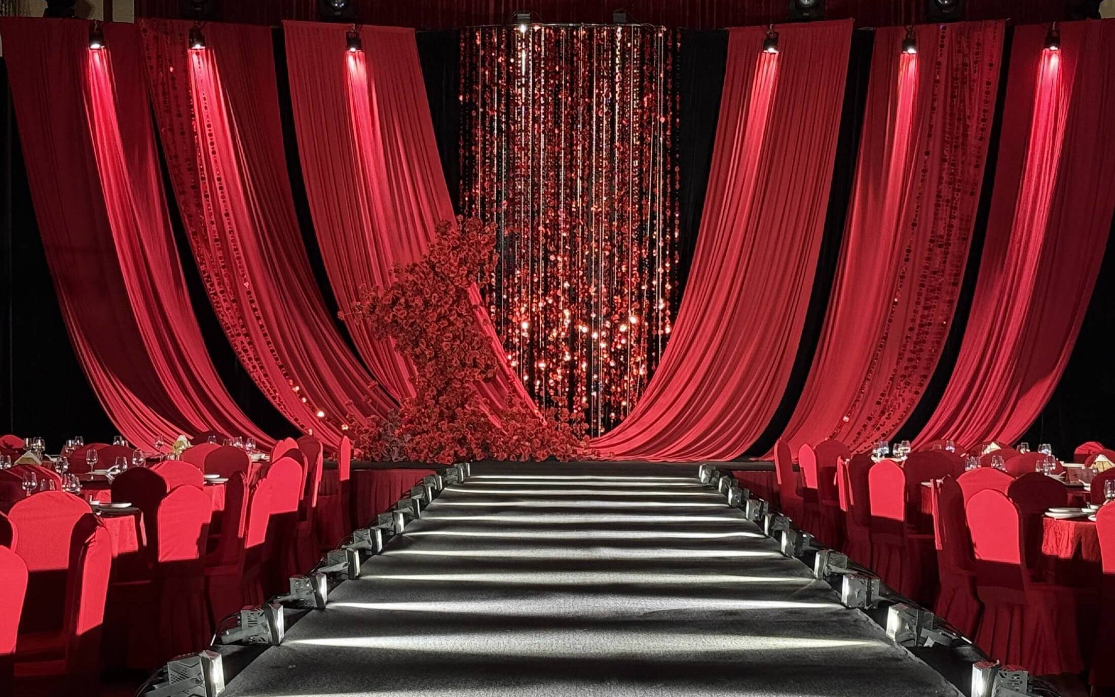 紅色布幔亮片韓式婚禮