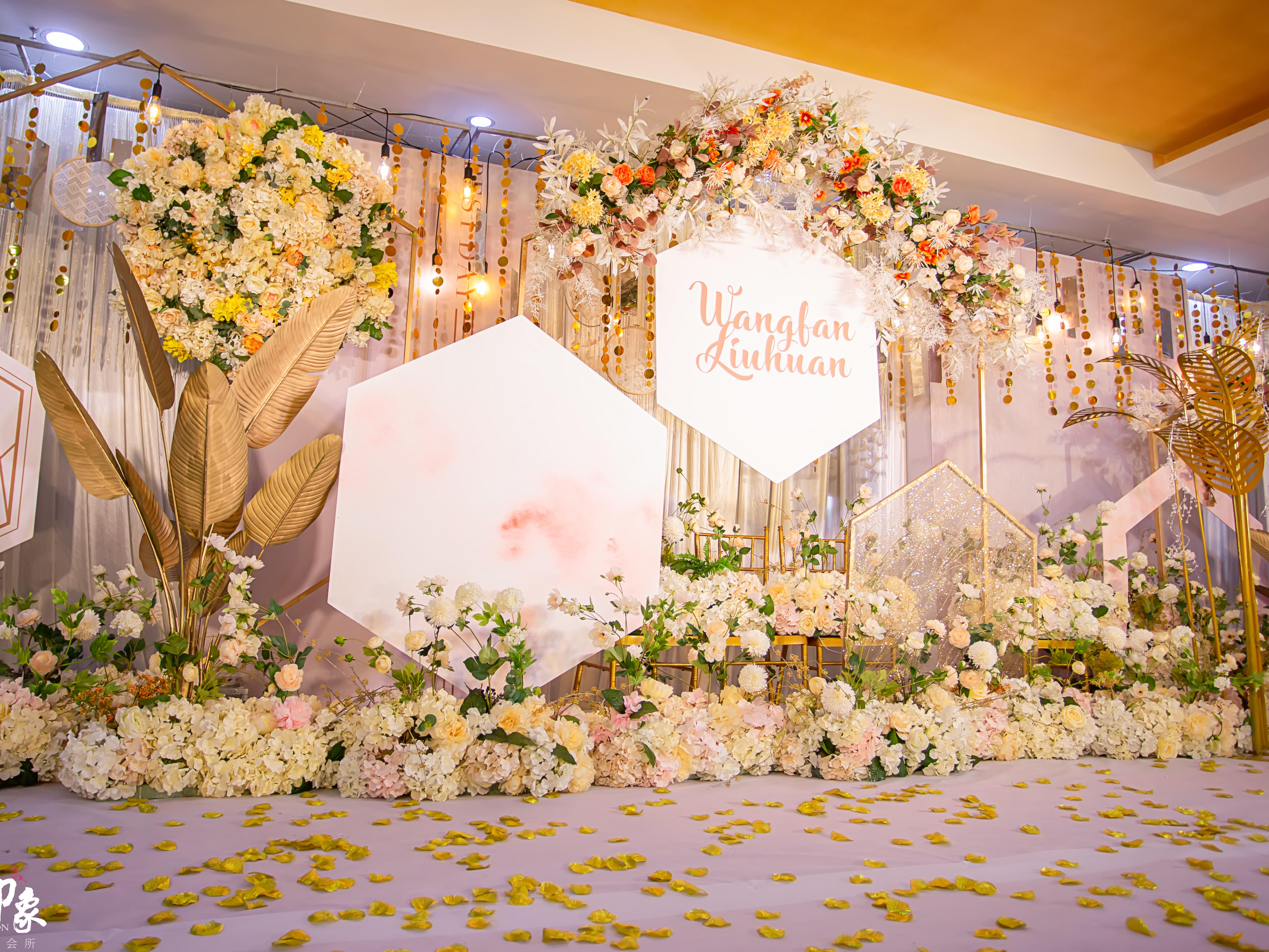 「祯乐」大热香槟金色婚礼 | 小厅实例