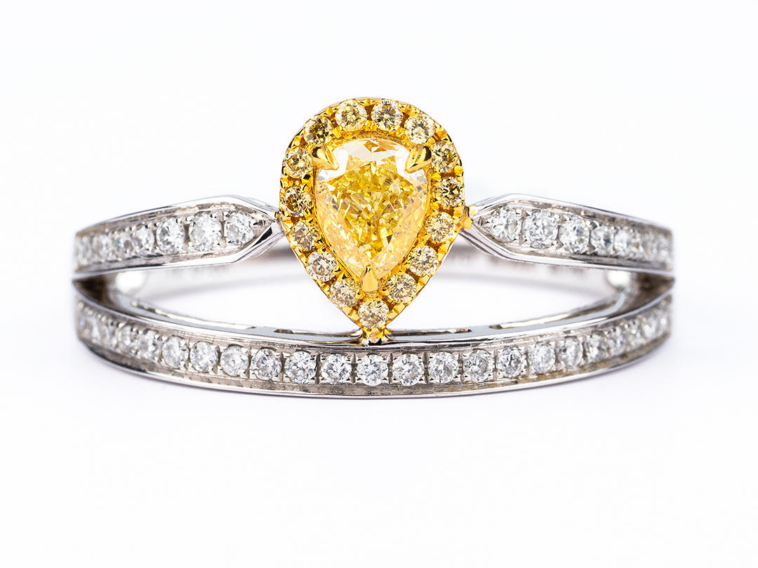 雨凤 成品钻戒 水滴形黄钻 盛装凤仪 大方彩钻