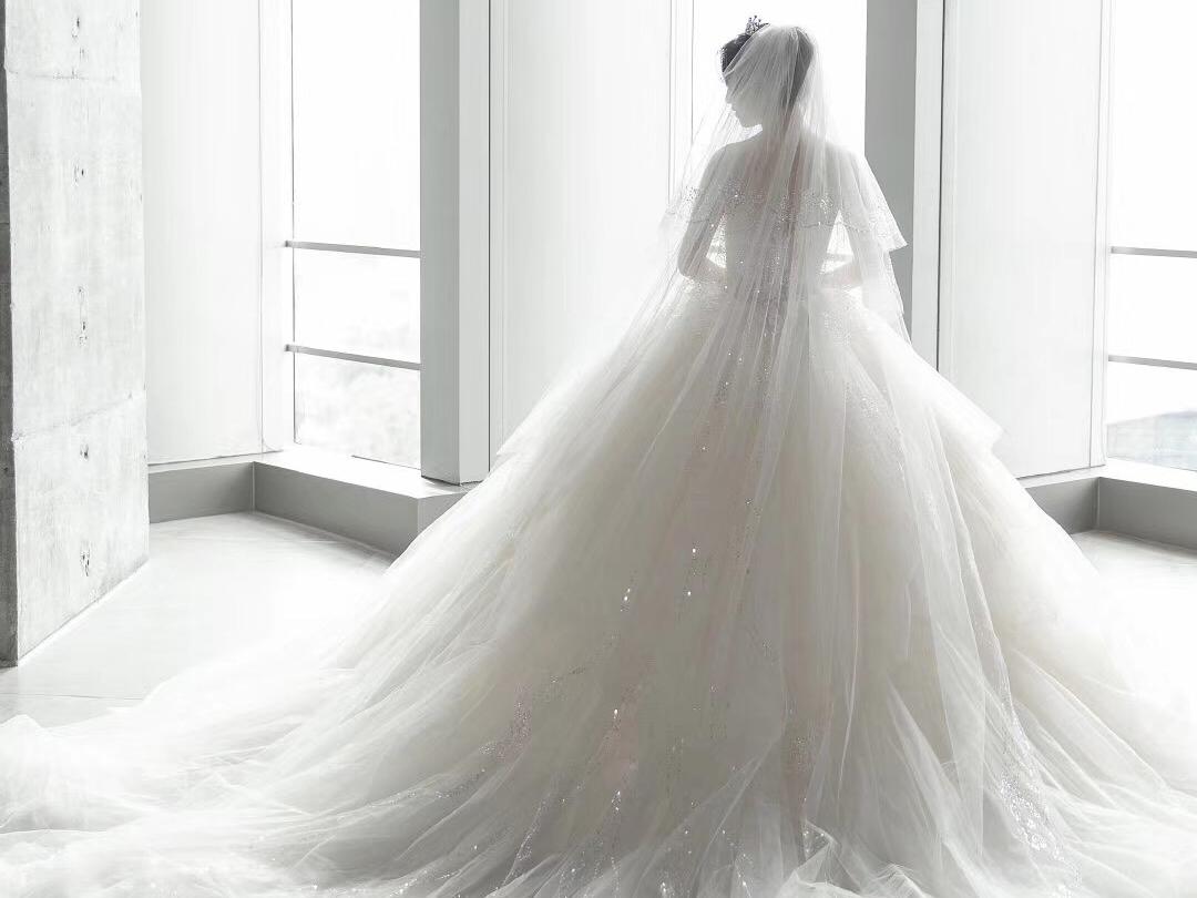 《热推套餐》仪式大拖主婚纱7件套