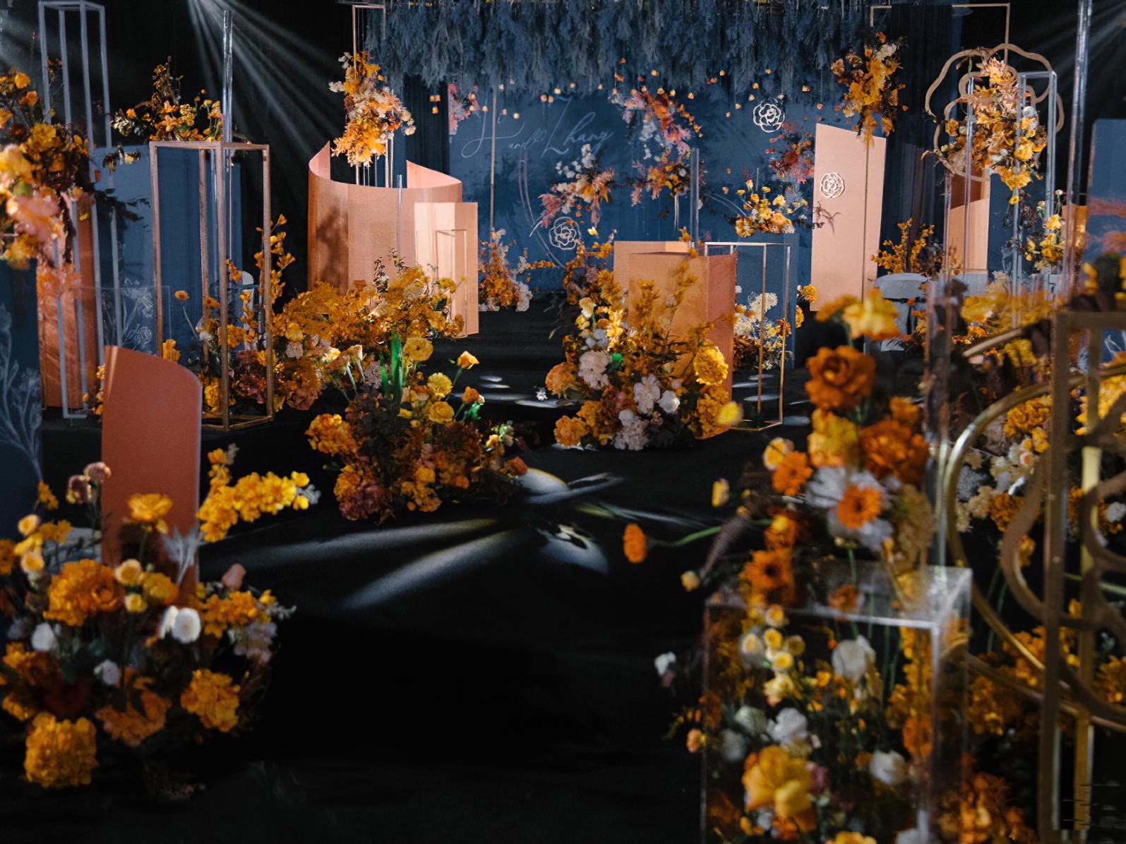 复古文艺｜蔚蓝莫兰迪撞色+高端主持人，跟妆