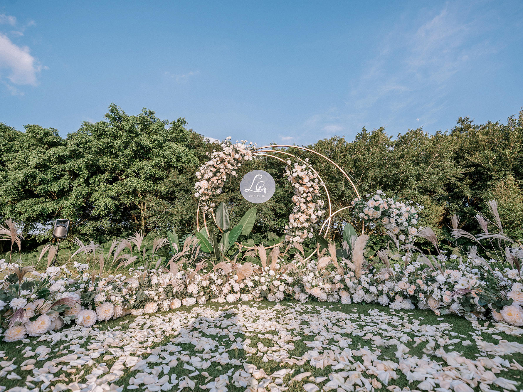 【户外婚礼】19年大热 小清新户外草坪婚礼