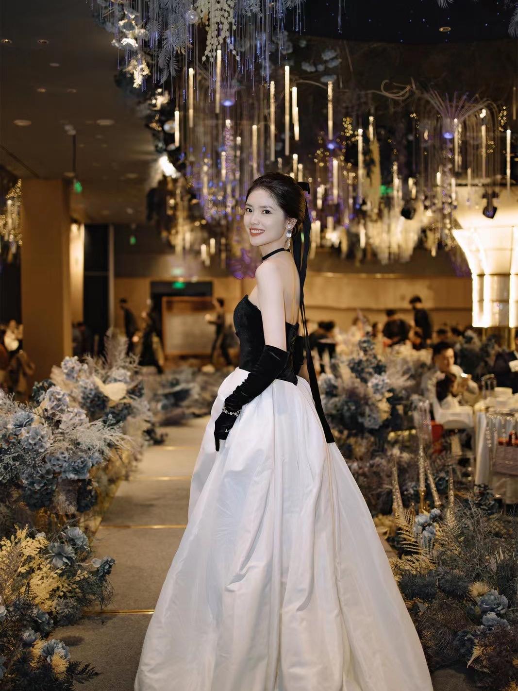 明星创始人妆造