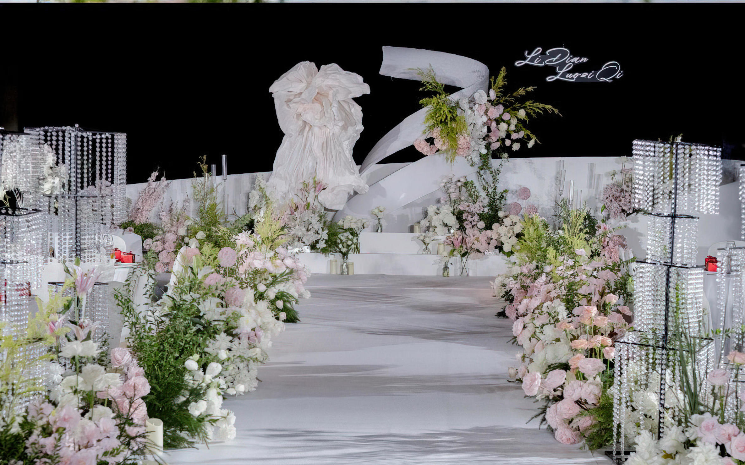 清雅如诗，邂逅自然浪漫的婚礼时刻