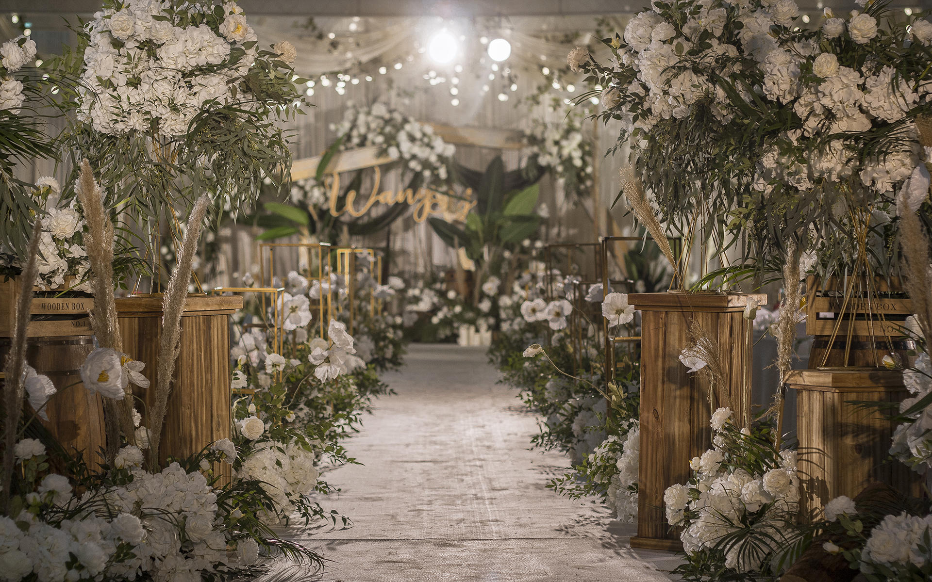 【南风里】我携漫天星辰已赠你，仍觉星辰不如你。