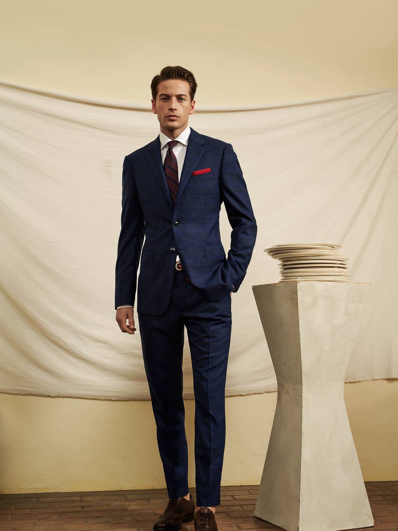 【睿曼定制】国际品牌面料+手工定制