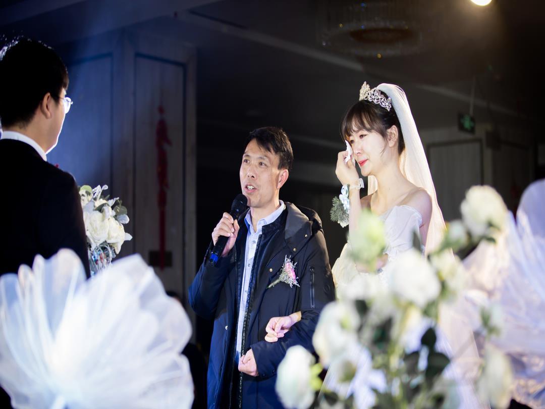 #浏阳VIVI婚纱宫廷复古风仪式纱+礼服#