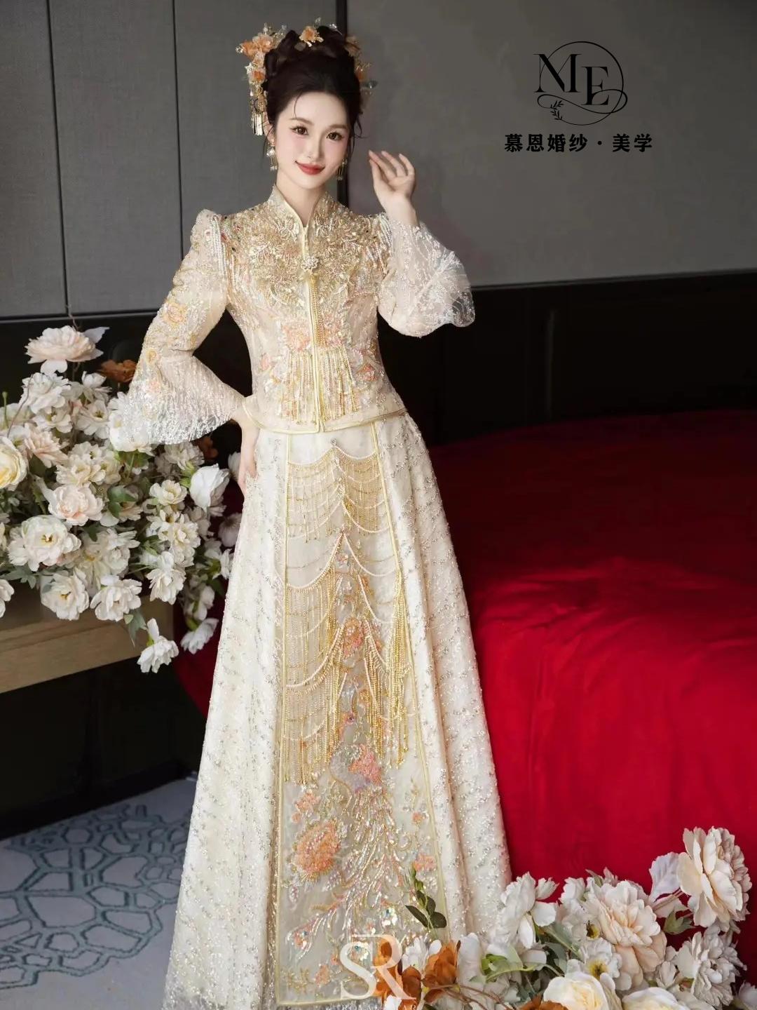 ME慕恩·金黄色中式秀禾服