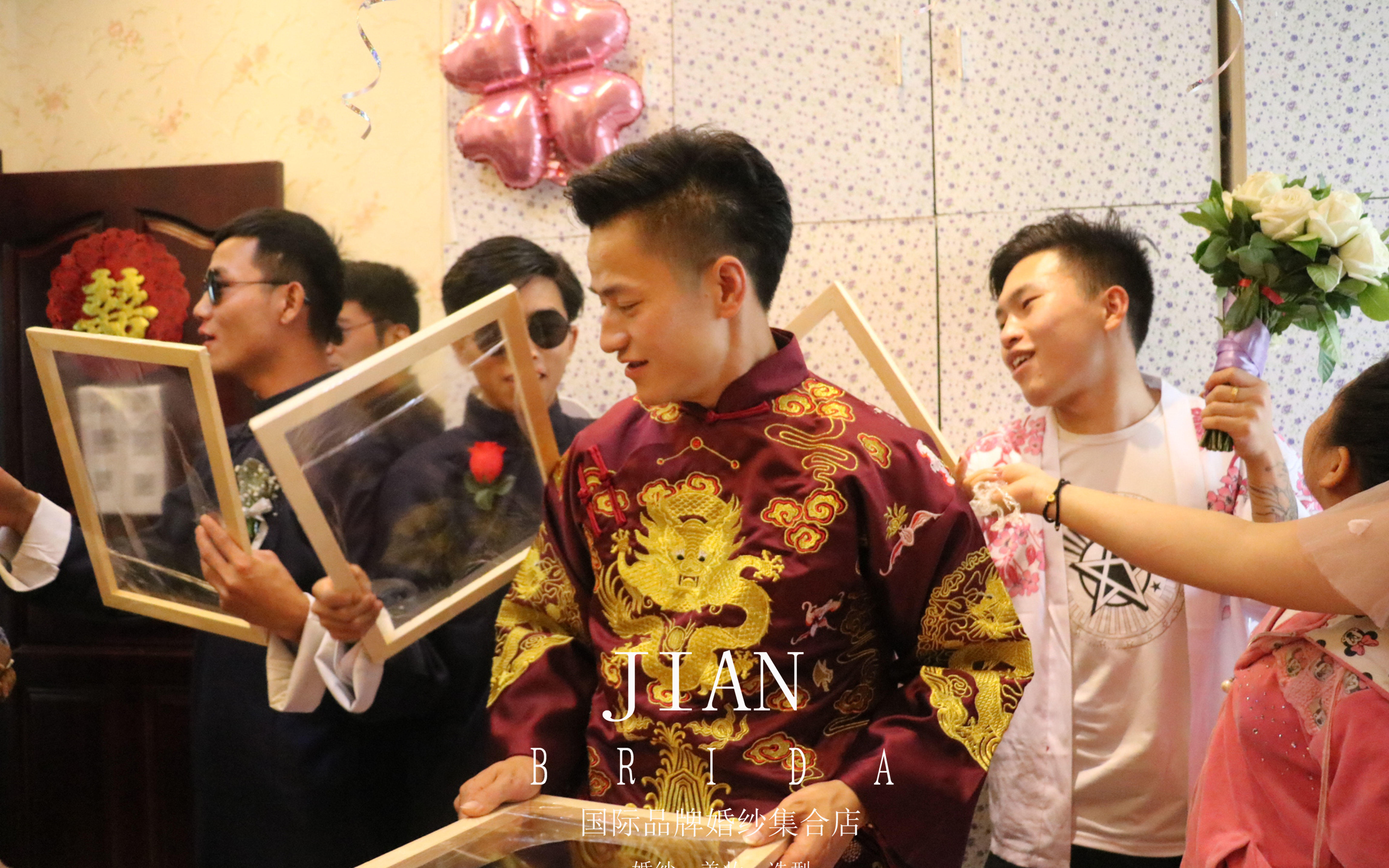 简.婚纱体验馆  跟妆花絮