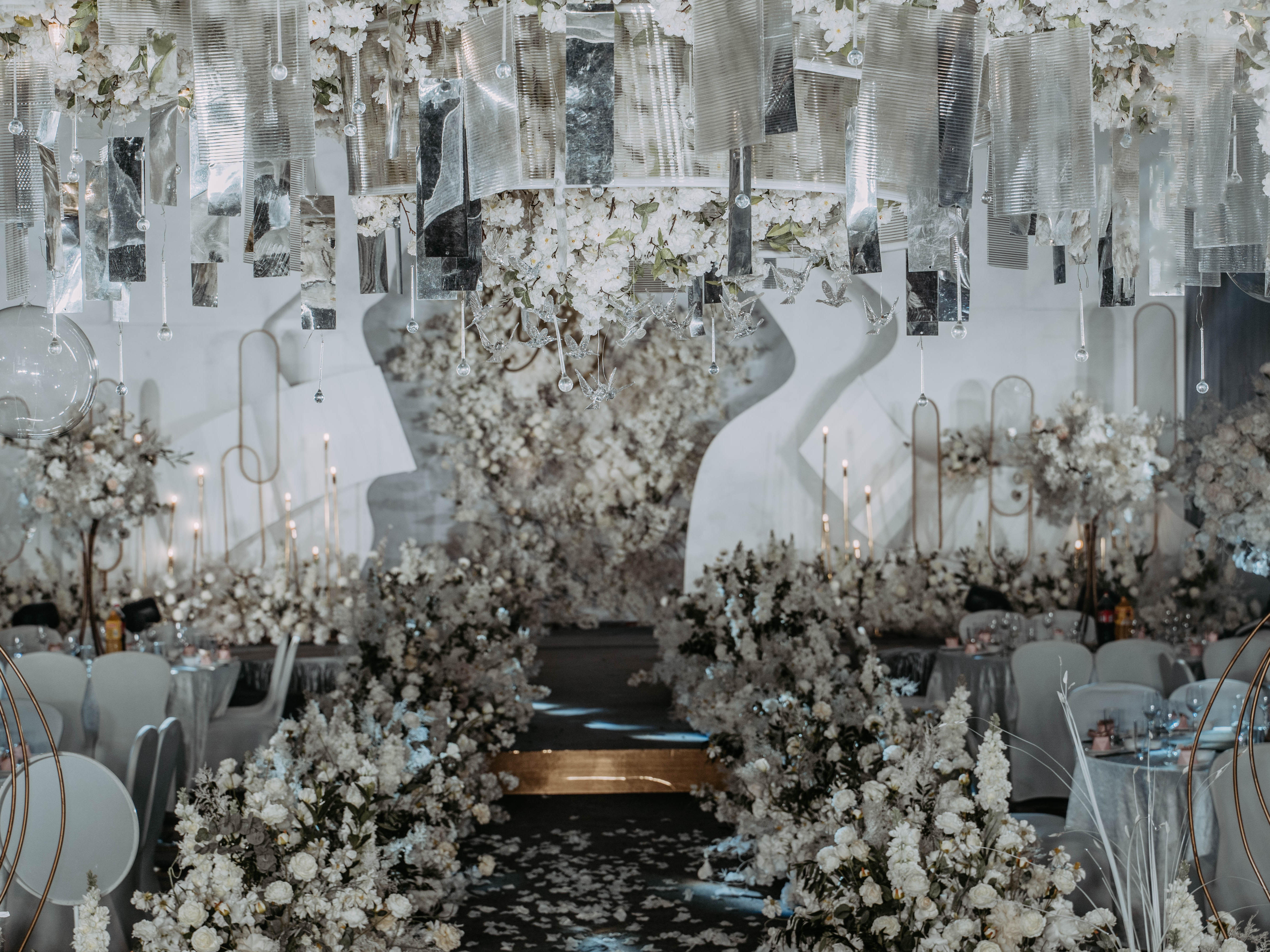 2020专属定制大气梦幻婚礼/风格任选