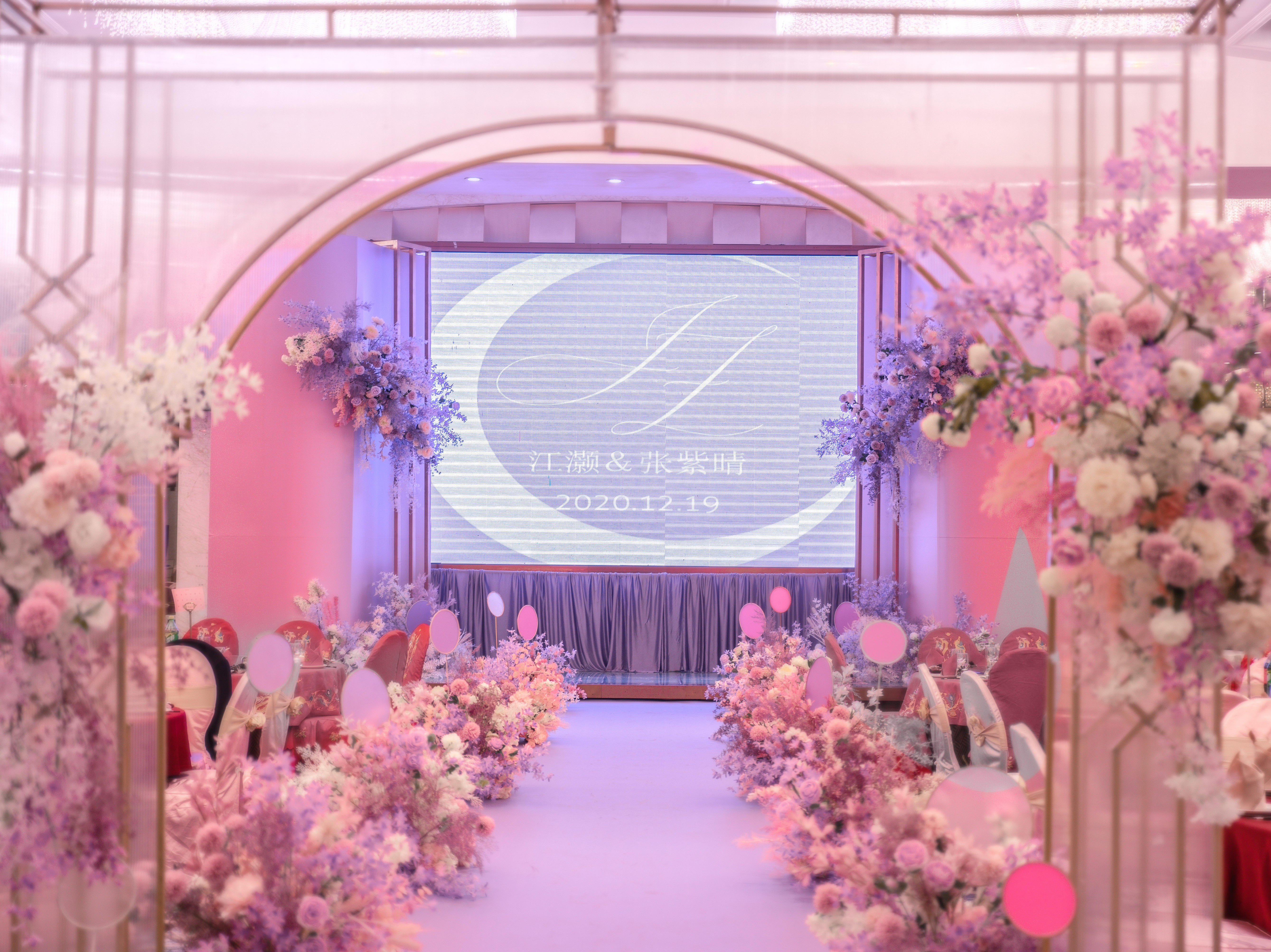 紫粉色唯美主题婚礼12888含摄影录像化妆