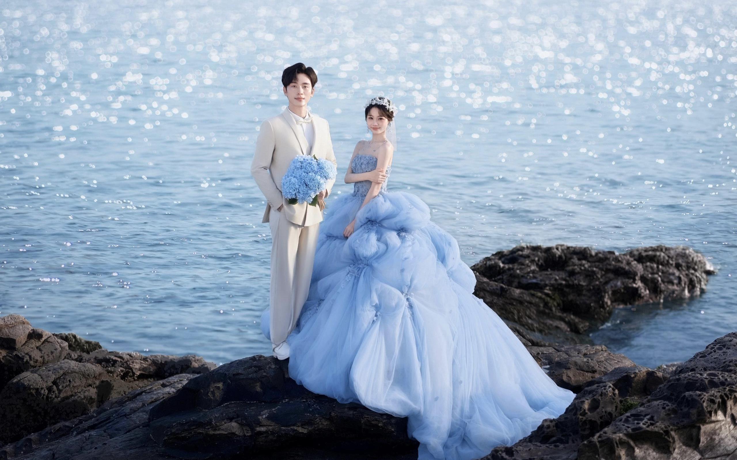 【湖边礁石】美神降临！太喜欢这套花神婚纱了