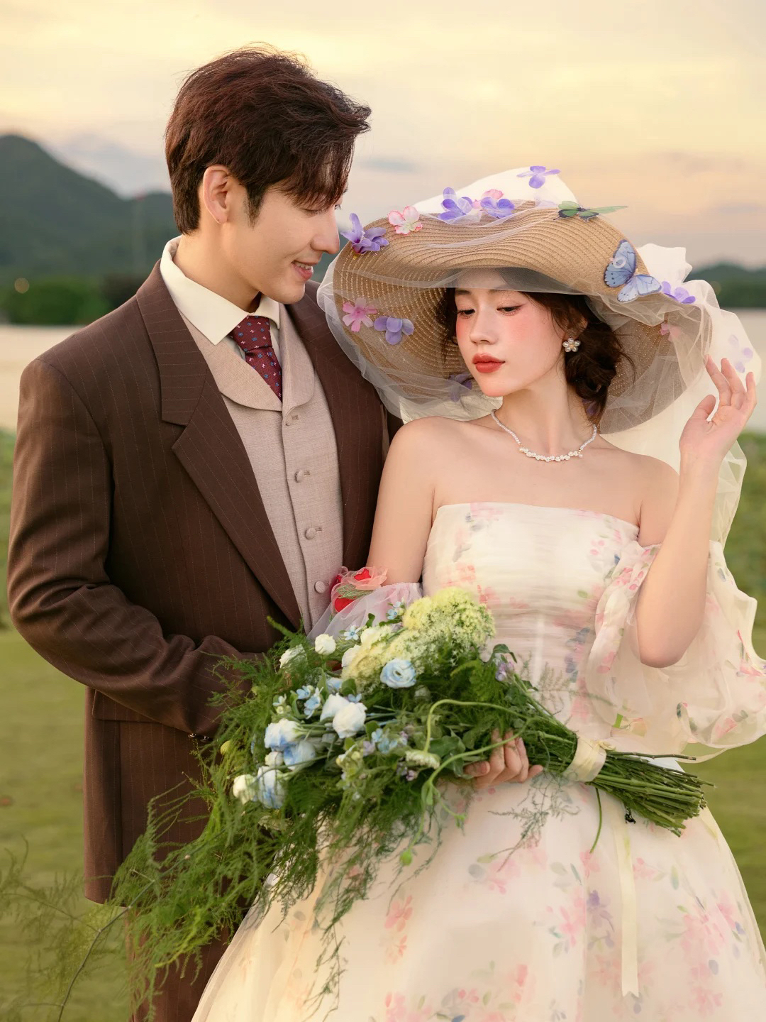 在法式草坪上✨做一场被夕阳宠爱的少女梦🌷