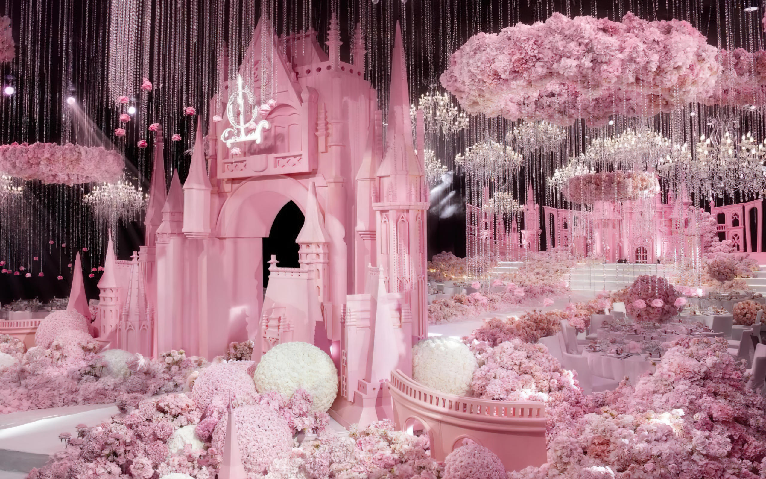 粉色梦境筑就童话城堡
