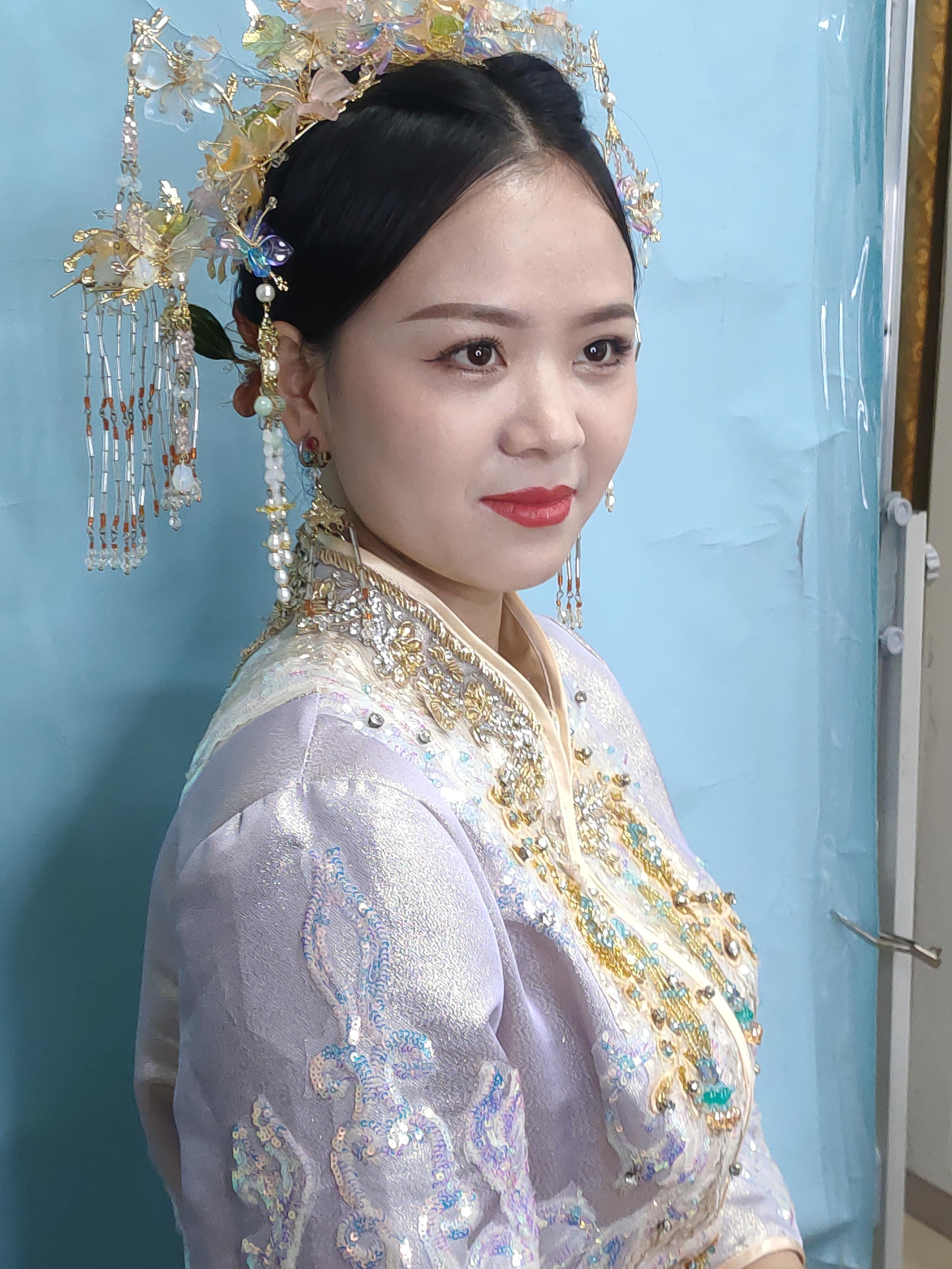【特惠热卖】资深化新娘早妆简约妆容