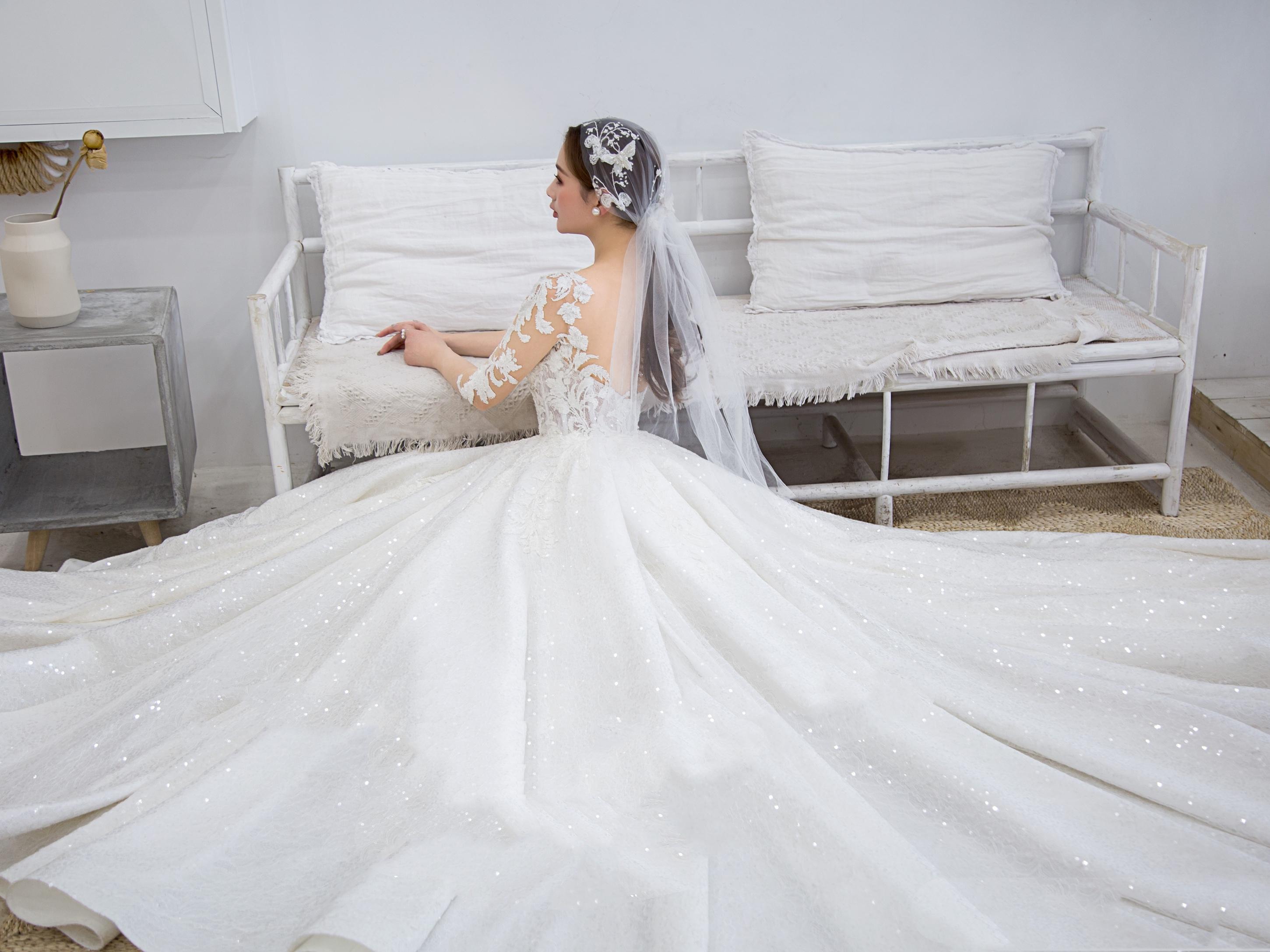 【皇家公主】高端套系  3件套 +4套伴娘服