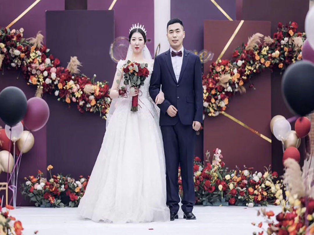 咱们老家的户外婚礼既热闹又有意义