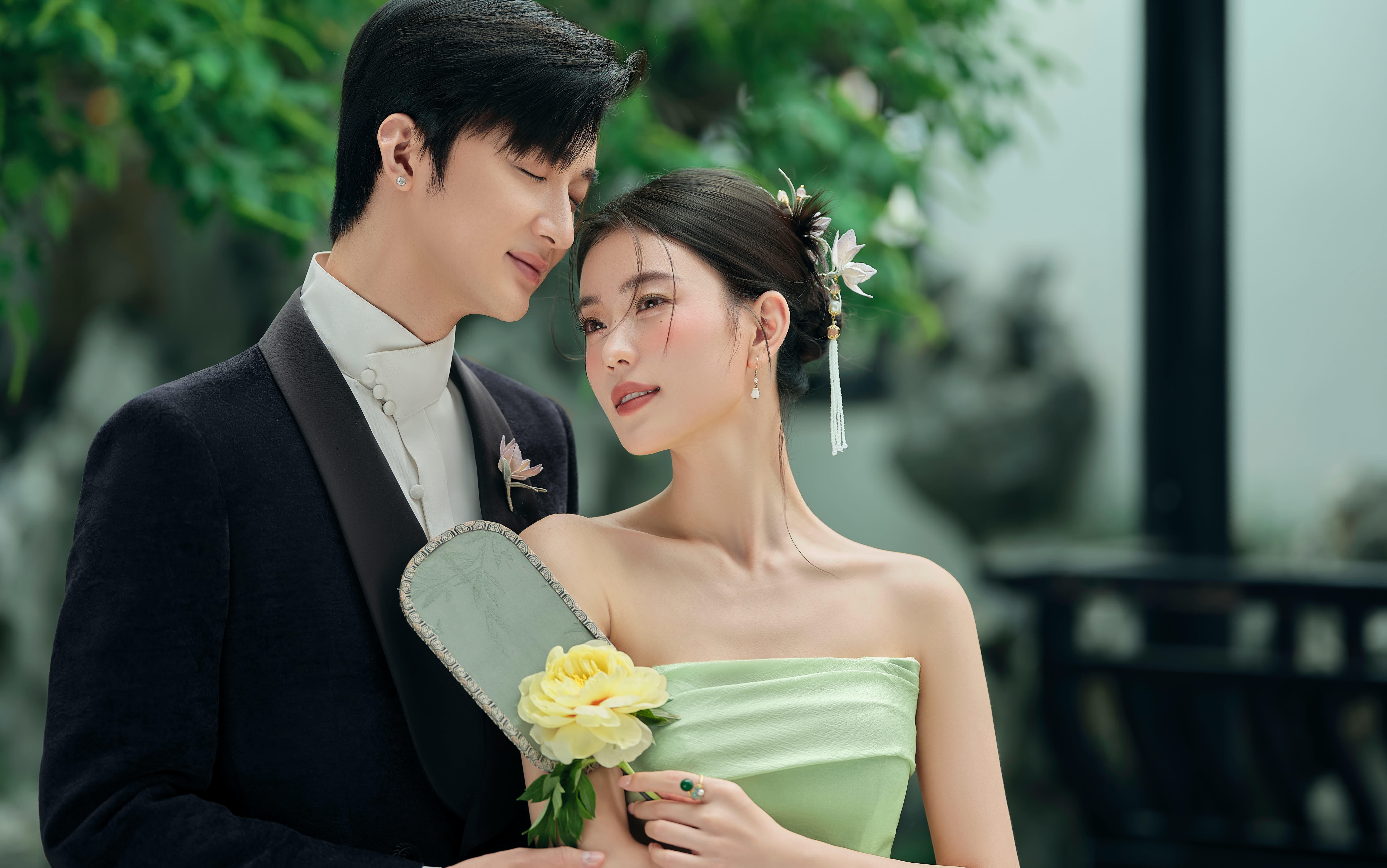 【D视觉摄影】园林秘境里的青绿色婚纱照，东方美学