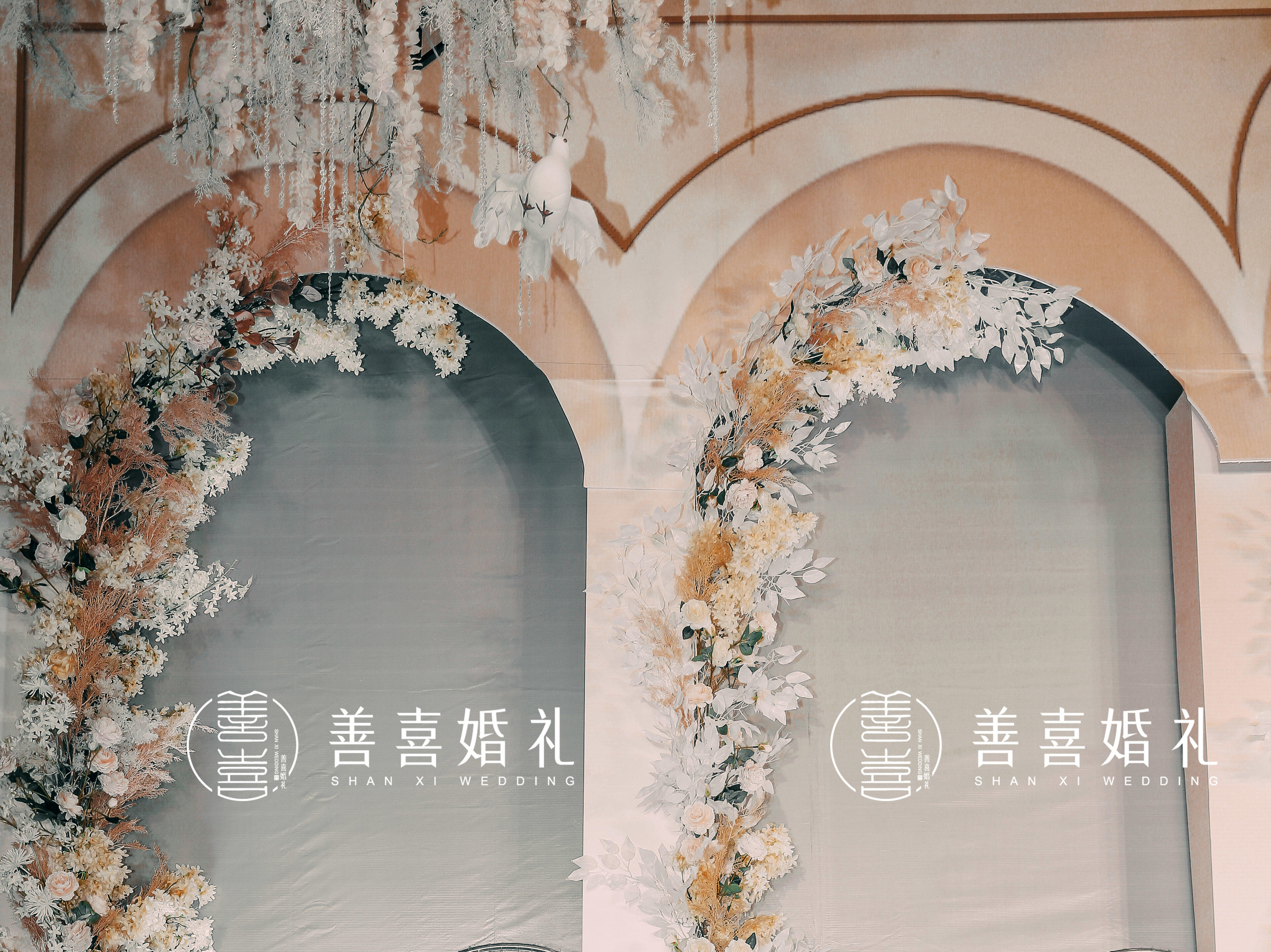 景德镇善喜婚礼     白  粉 香槟