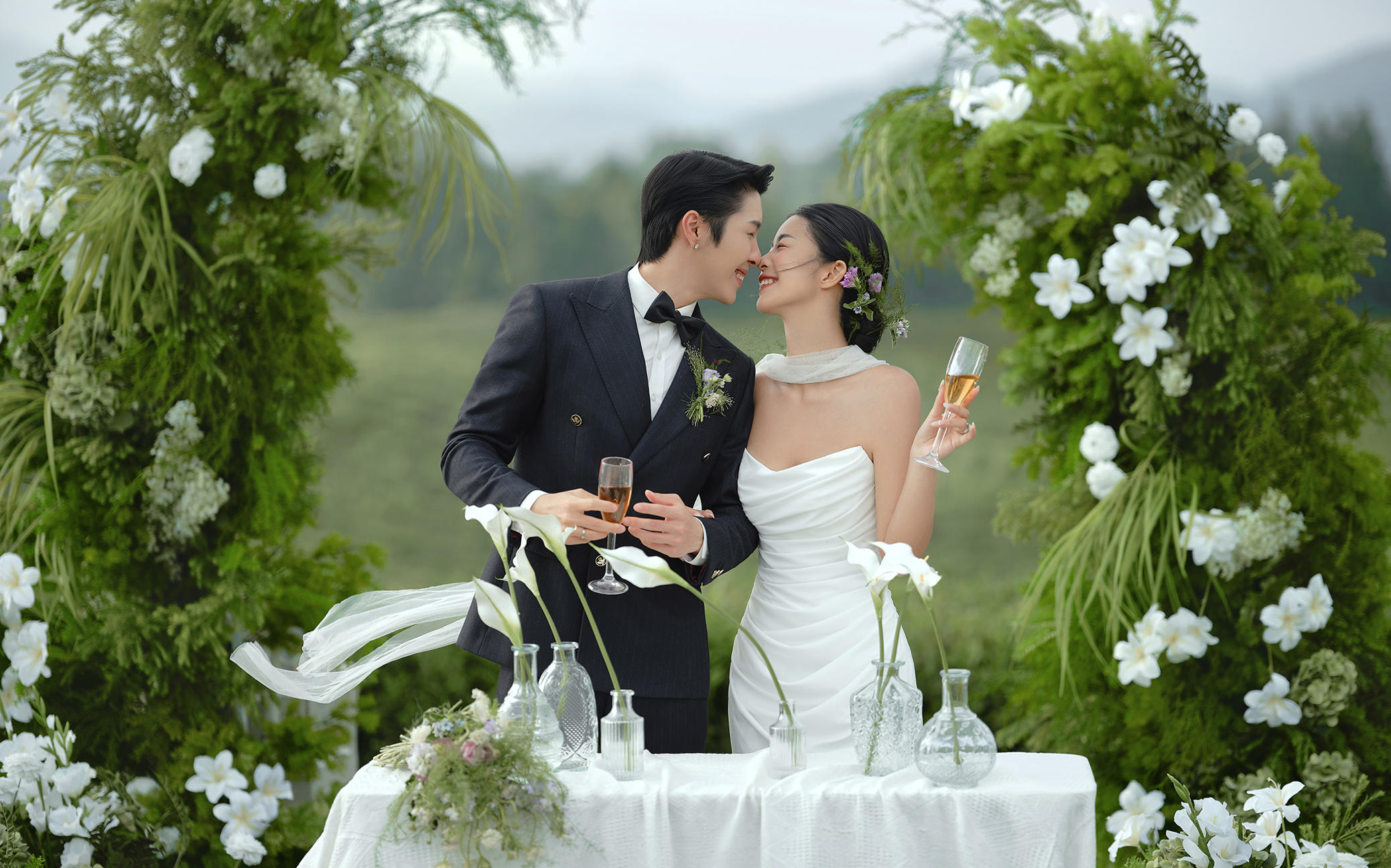 結(jié)婚別再拍常規(guī)婚紗照啦??目的地婚禮美出圈