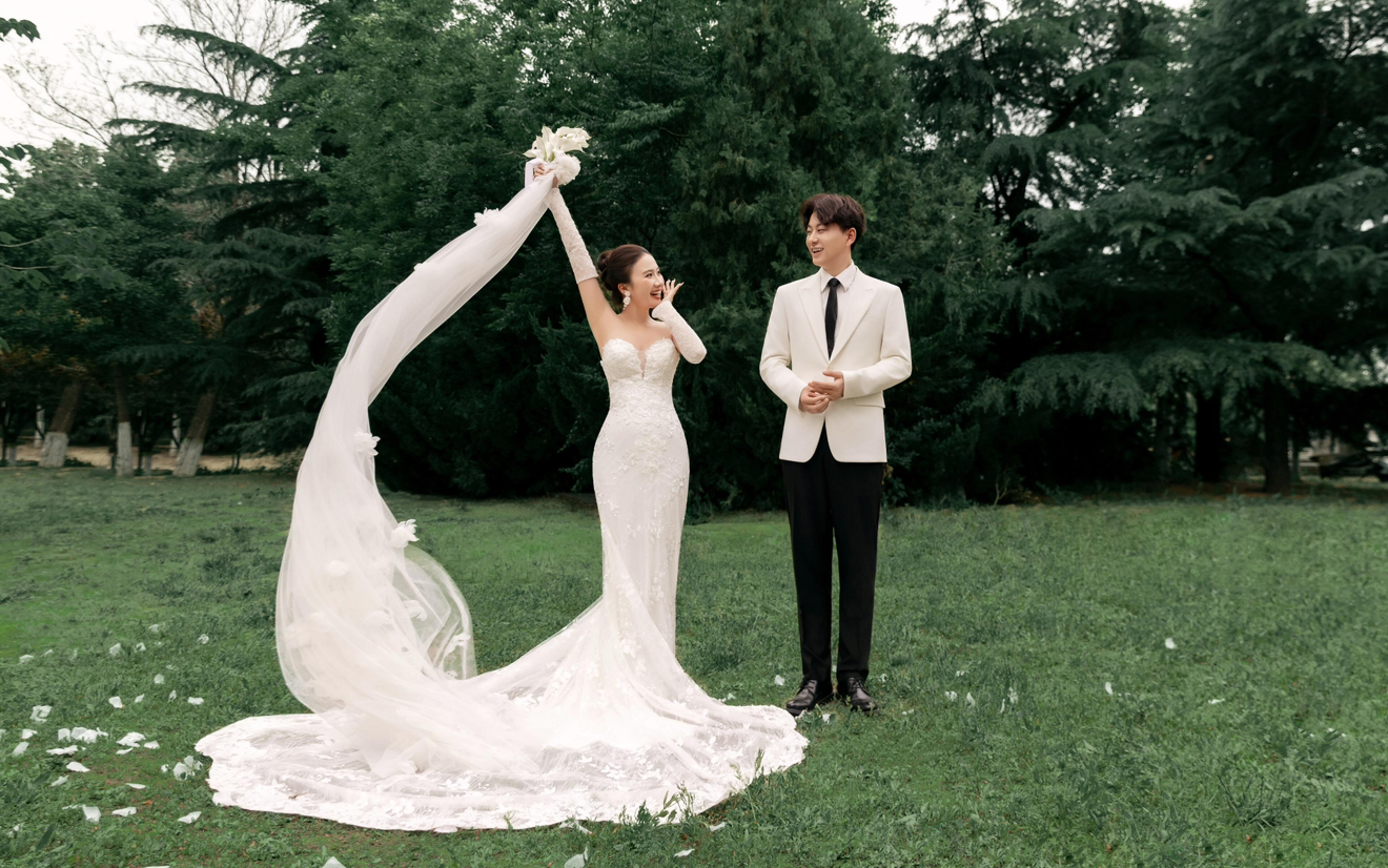 草坪系列客片欣赏！00后婚纱照必拍系列
