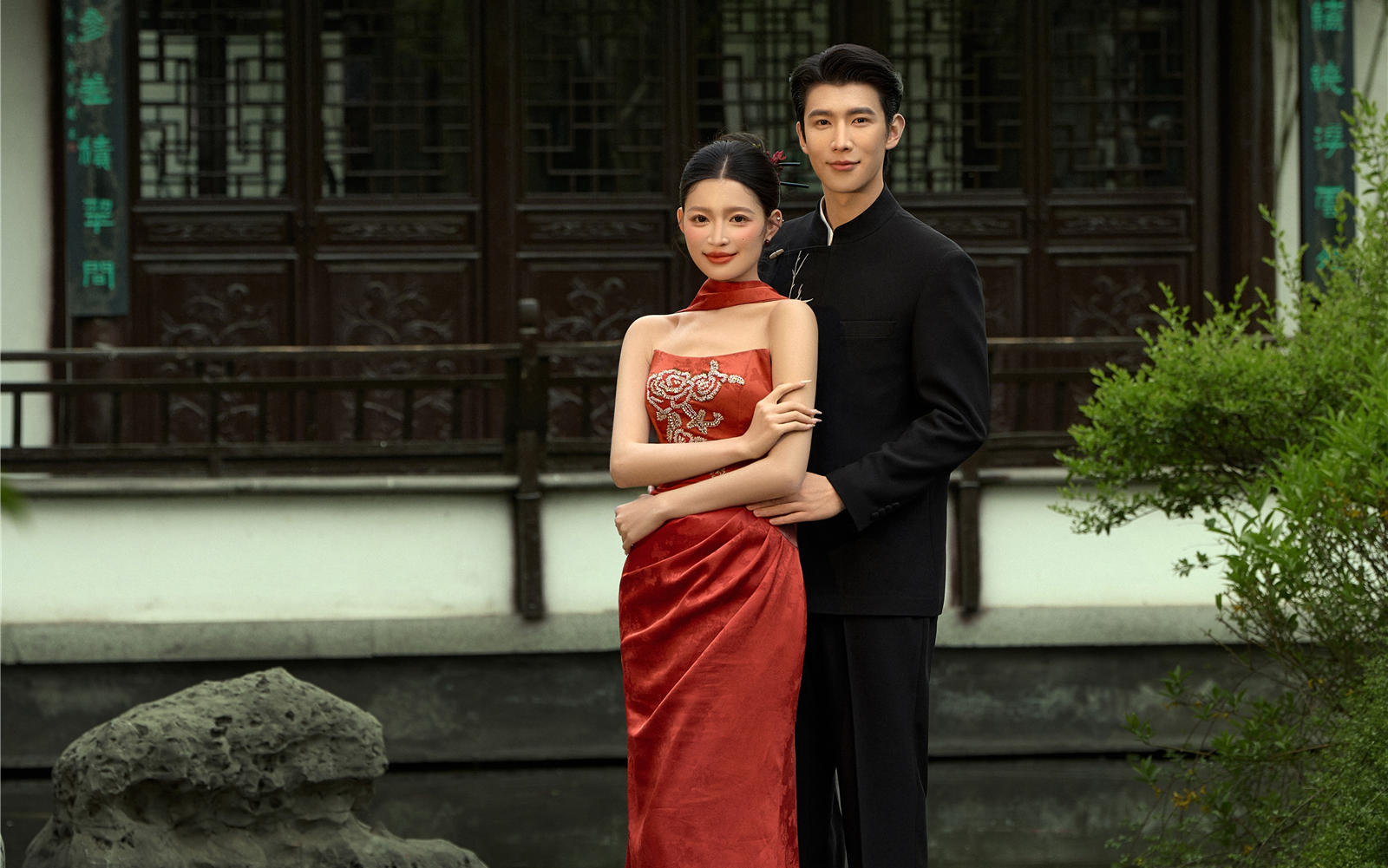 小众婚纱照｜被问爆的园林新中式，高级感拿捏了❗