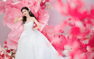 【艾拉婚礼】粉色大朵纸艺花造型婚礼