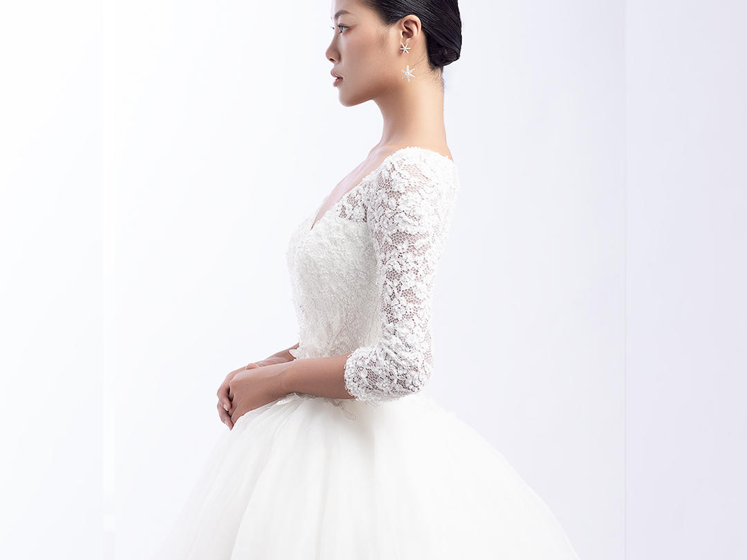 【素婚纱礼服定制】明星款复古长袖主婚纱