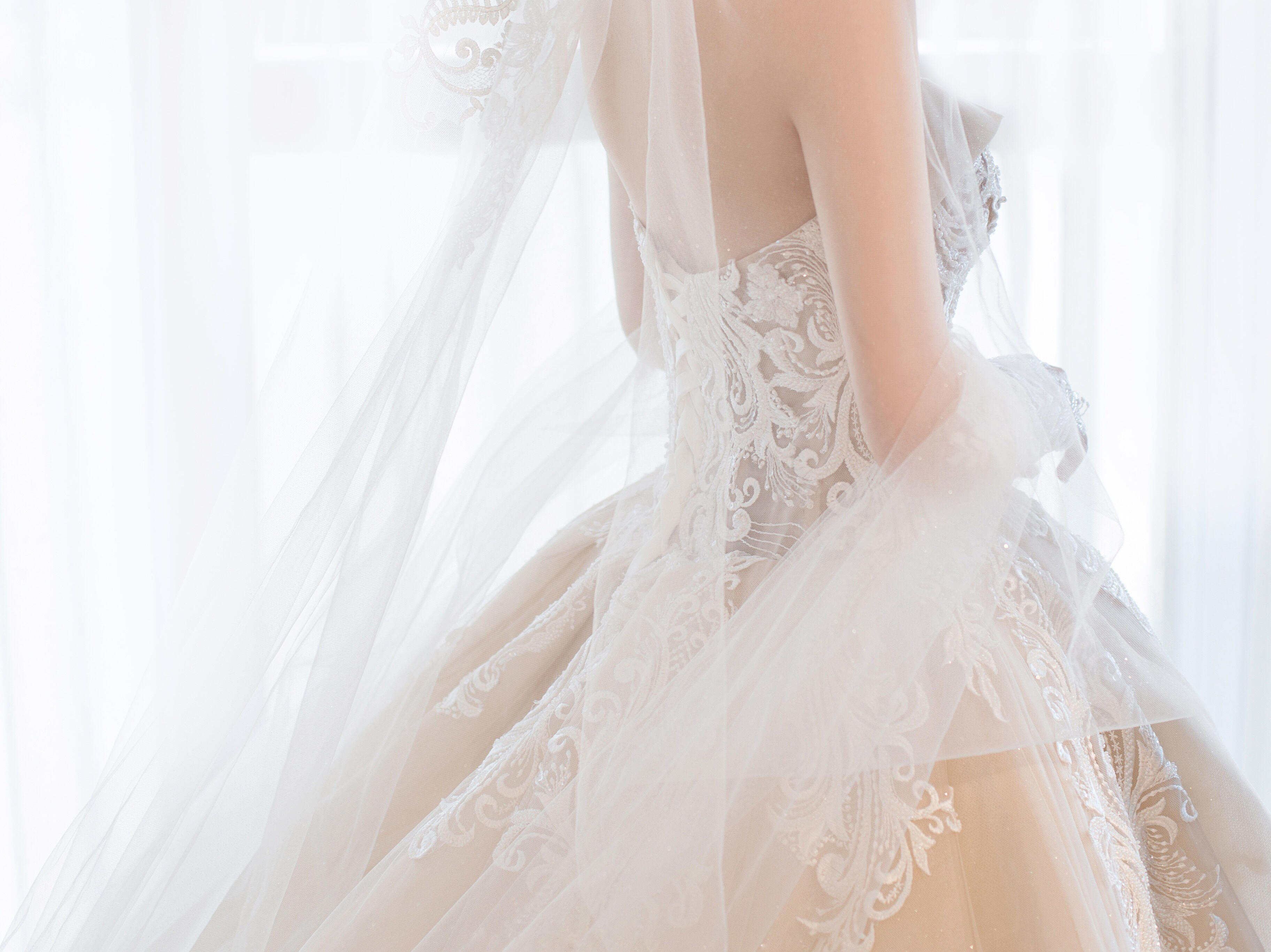 【达令】品牌设计师款主纱+秀禾+高定礼服三件套