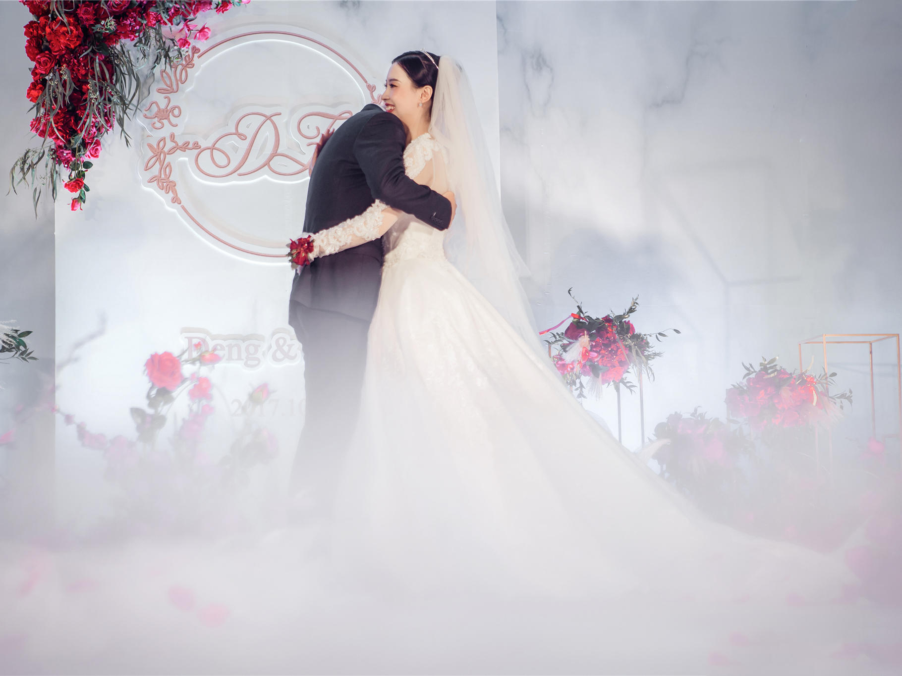 【大事婚礼】2019极简风格+四大金刚一站全包！