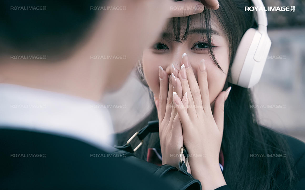 當(dāng)韓劇照進(jìn)現(xiàn)??初冬外景街拍婚紗照