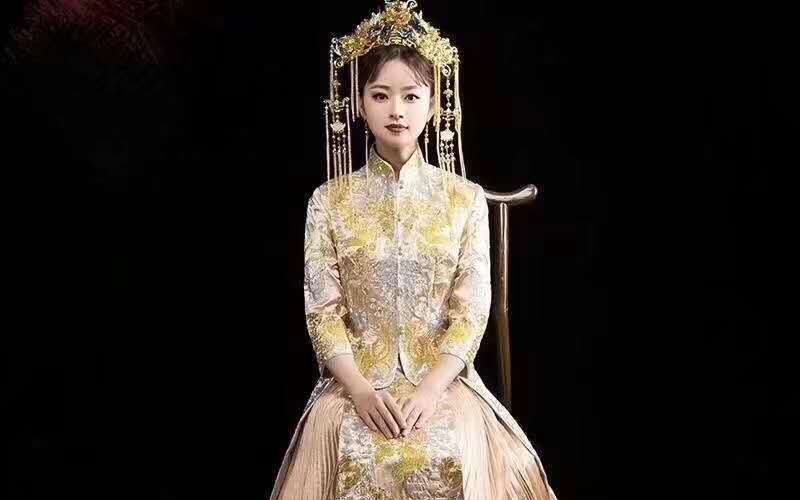 妆妍嫁衣  中式秀禾 女性柔美姿态