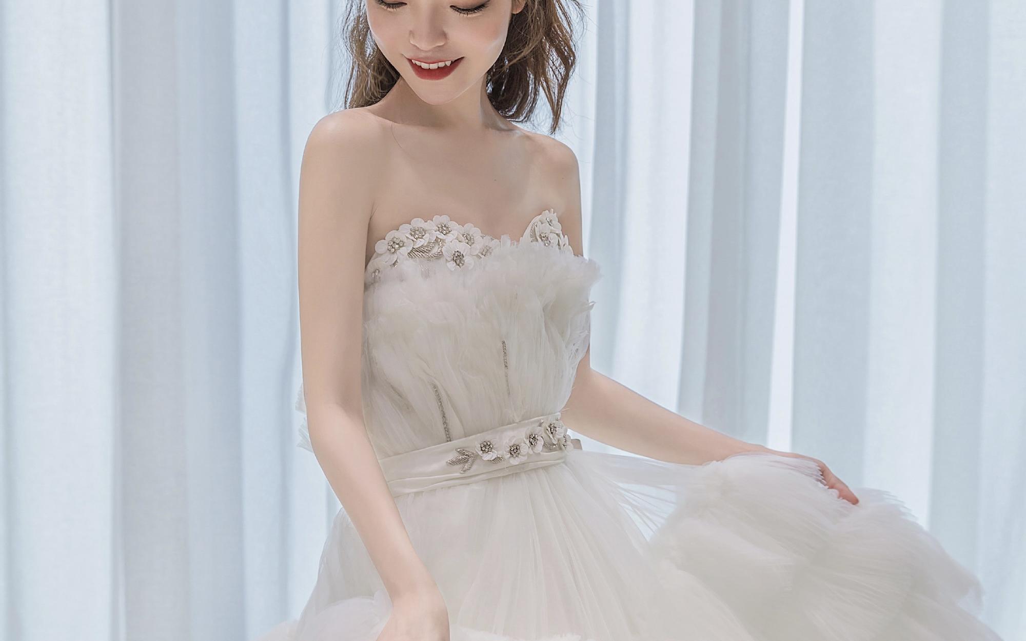 --Alice 婚纱礼服造型--