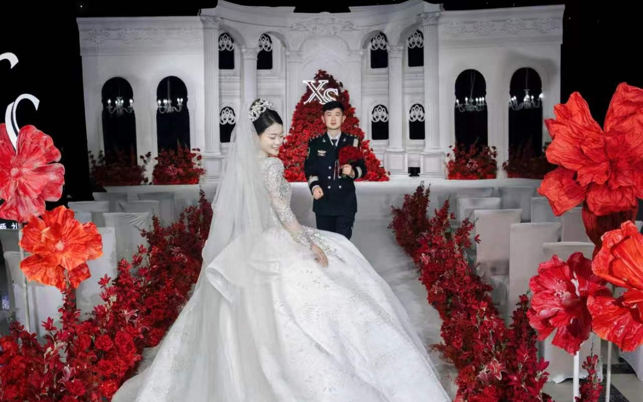 红色西式婚礼