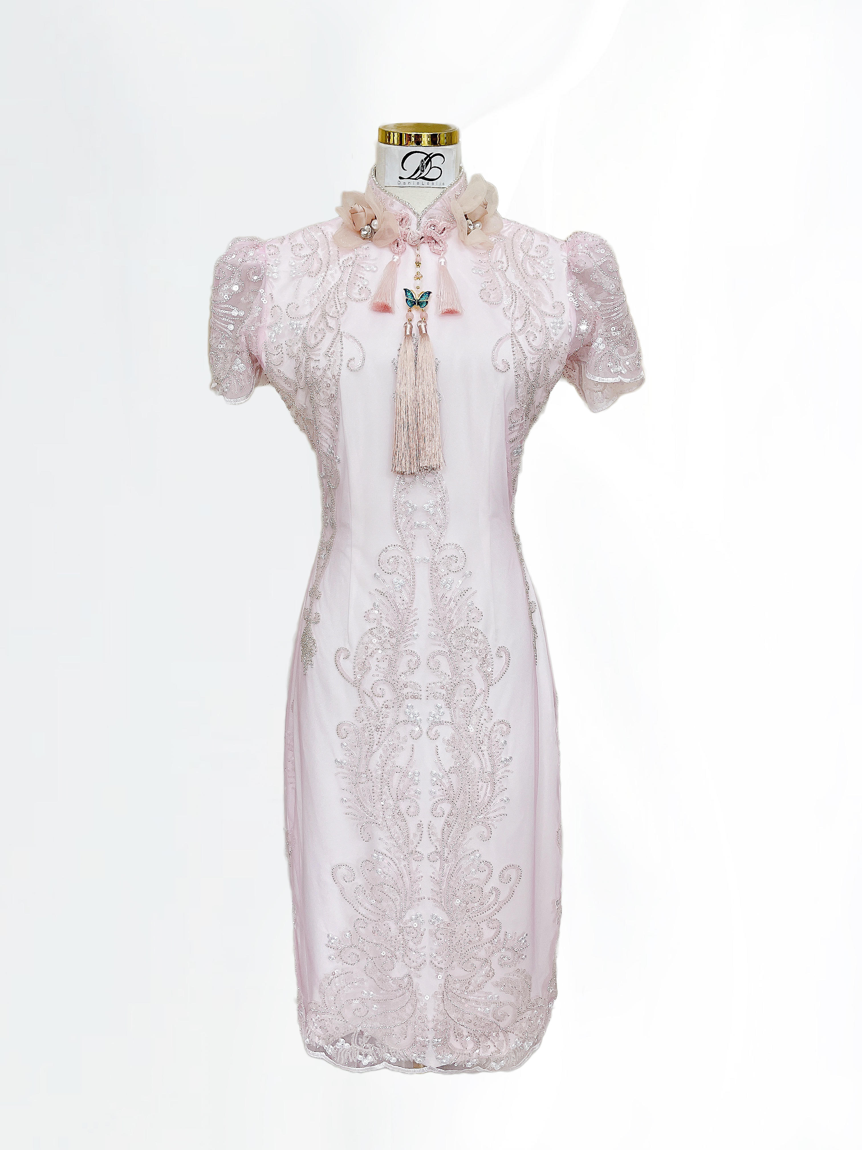 觅爱初见婚纱礼服馆