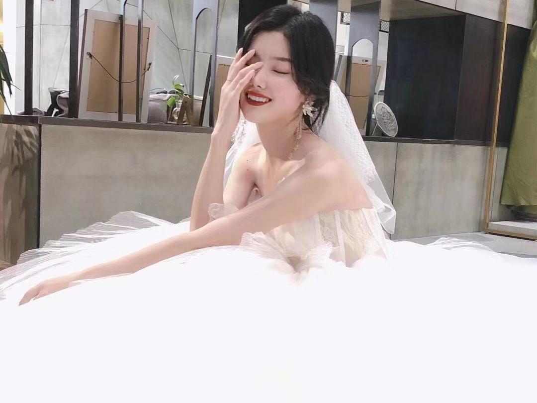 童画总监级化妆师全天跟妆#榜单热销