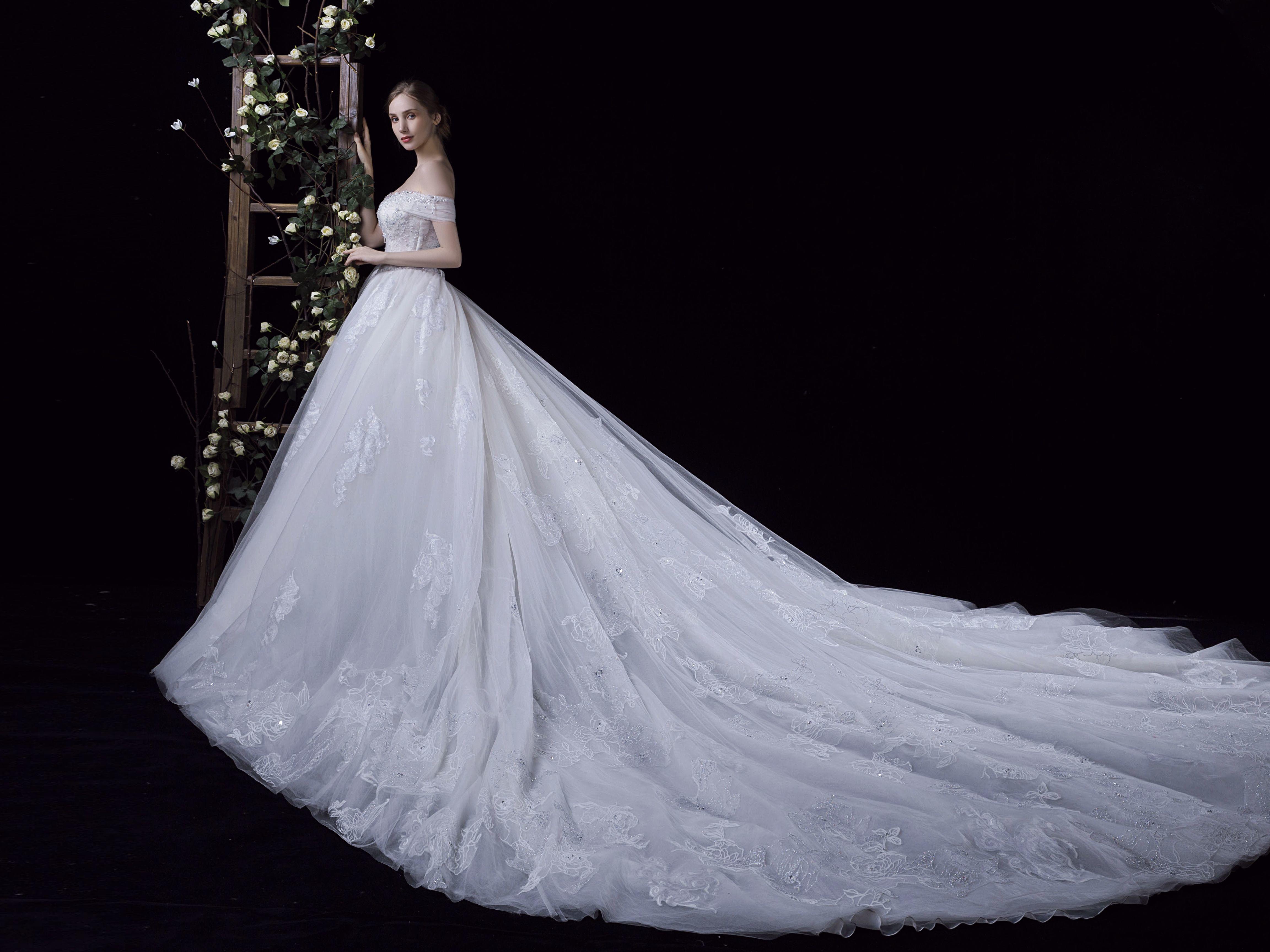 【高定系列】精选主纱+中式+敬酒服性价比套系