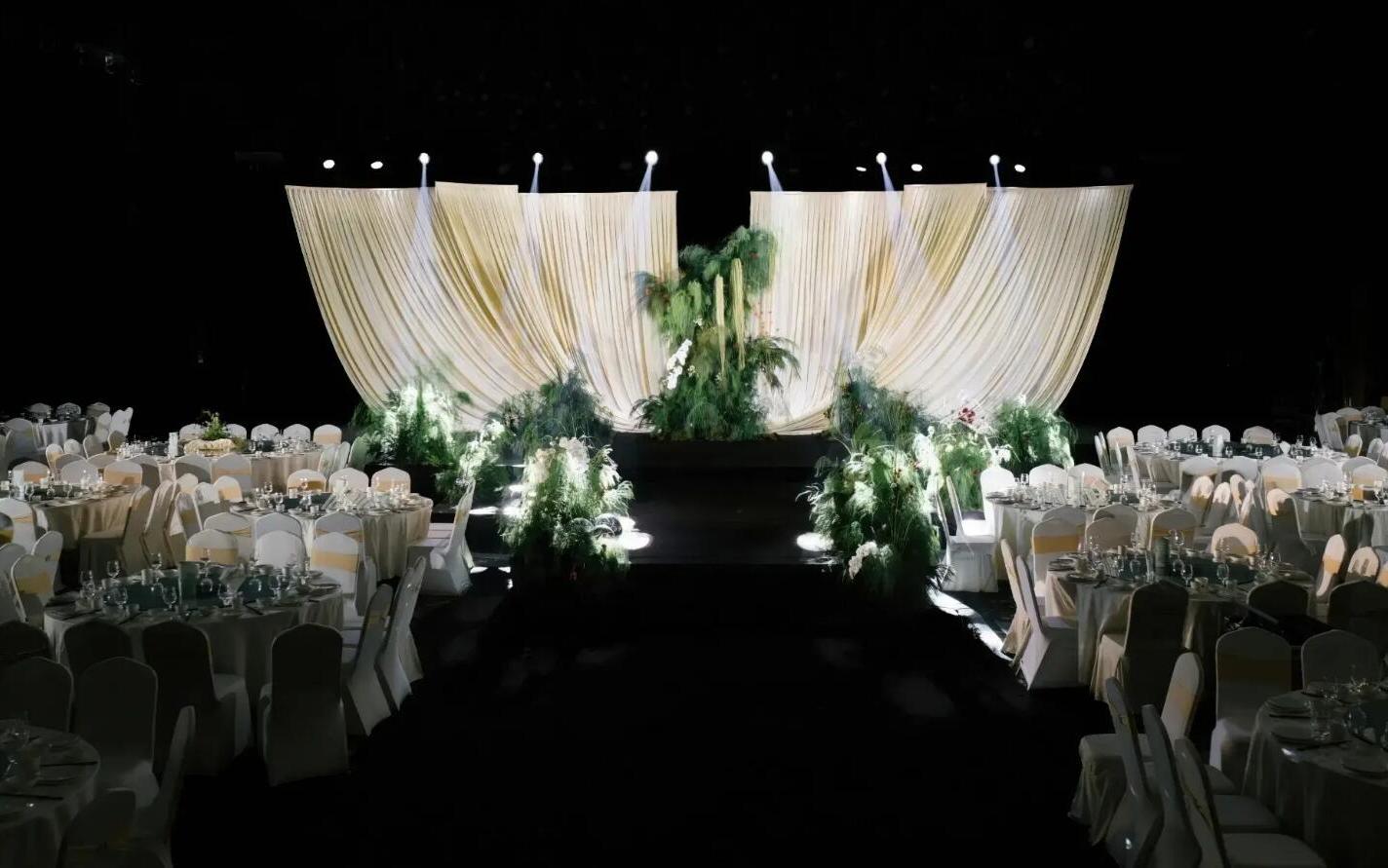  布?；槎Y8，含四大金剛，T臺燈光海報婚紗婚車