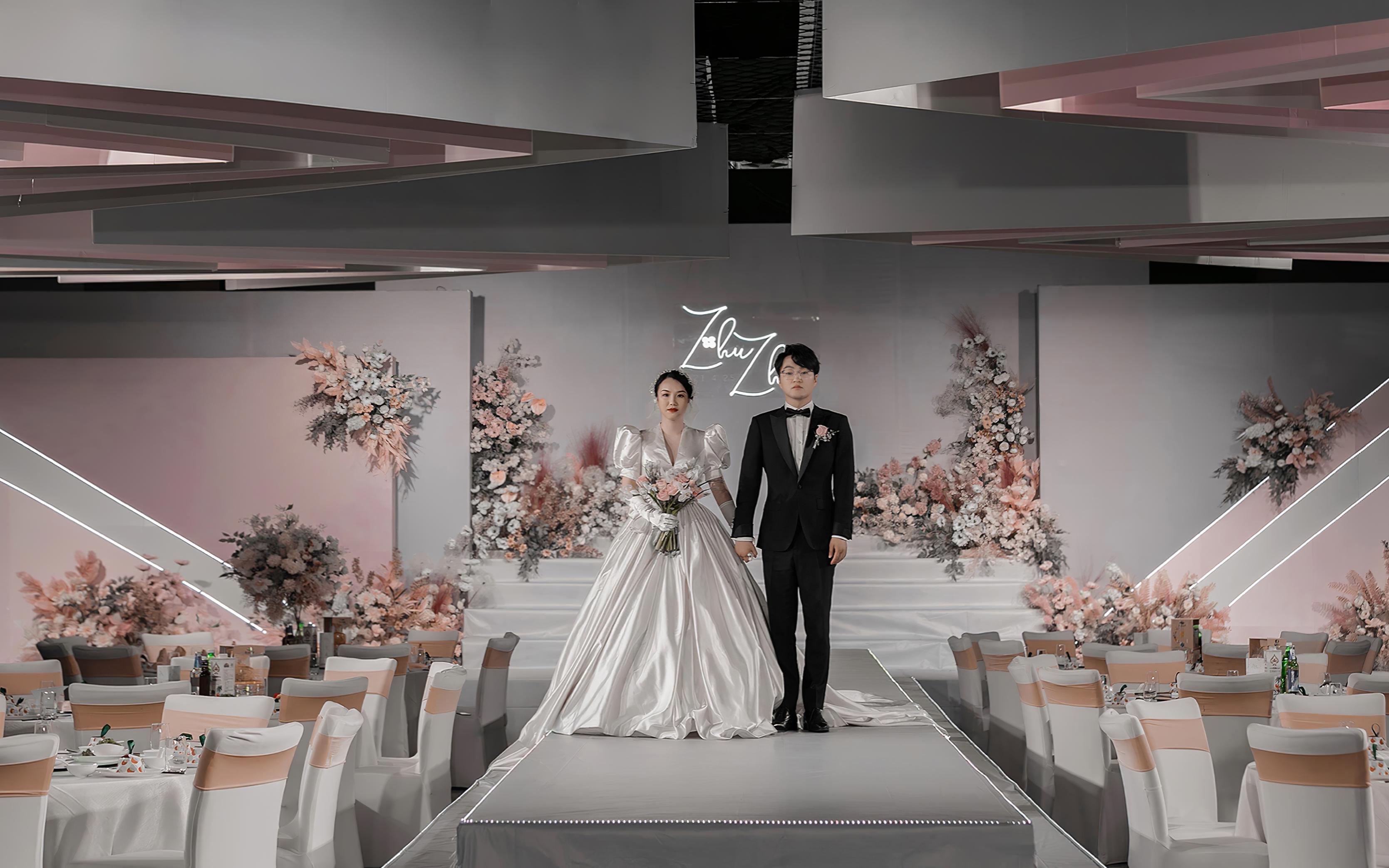 全新秀场风婚礼---白粉色系