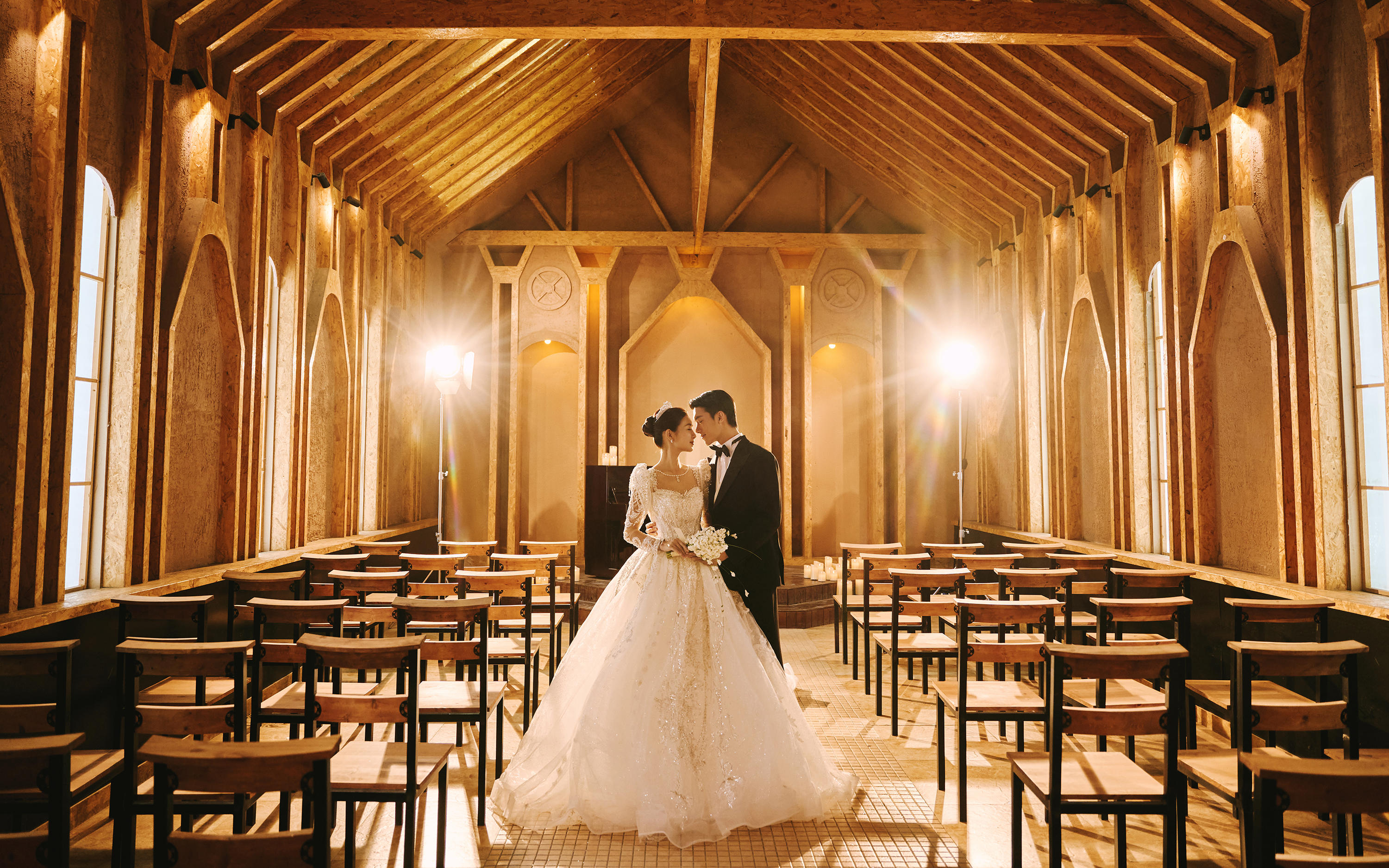 这是我梦寐以求的仪式感教堂婚纱照，也太出片了叭！