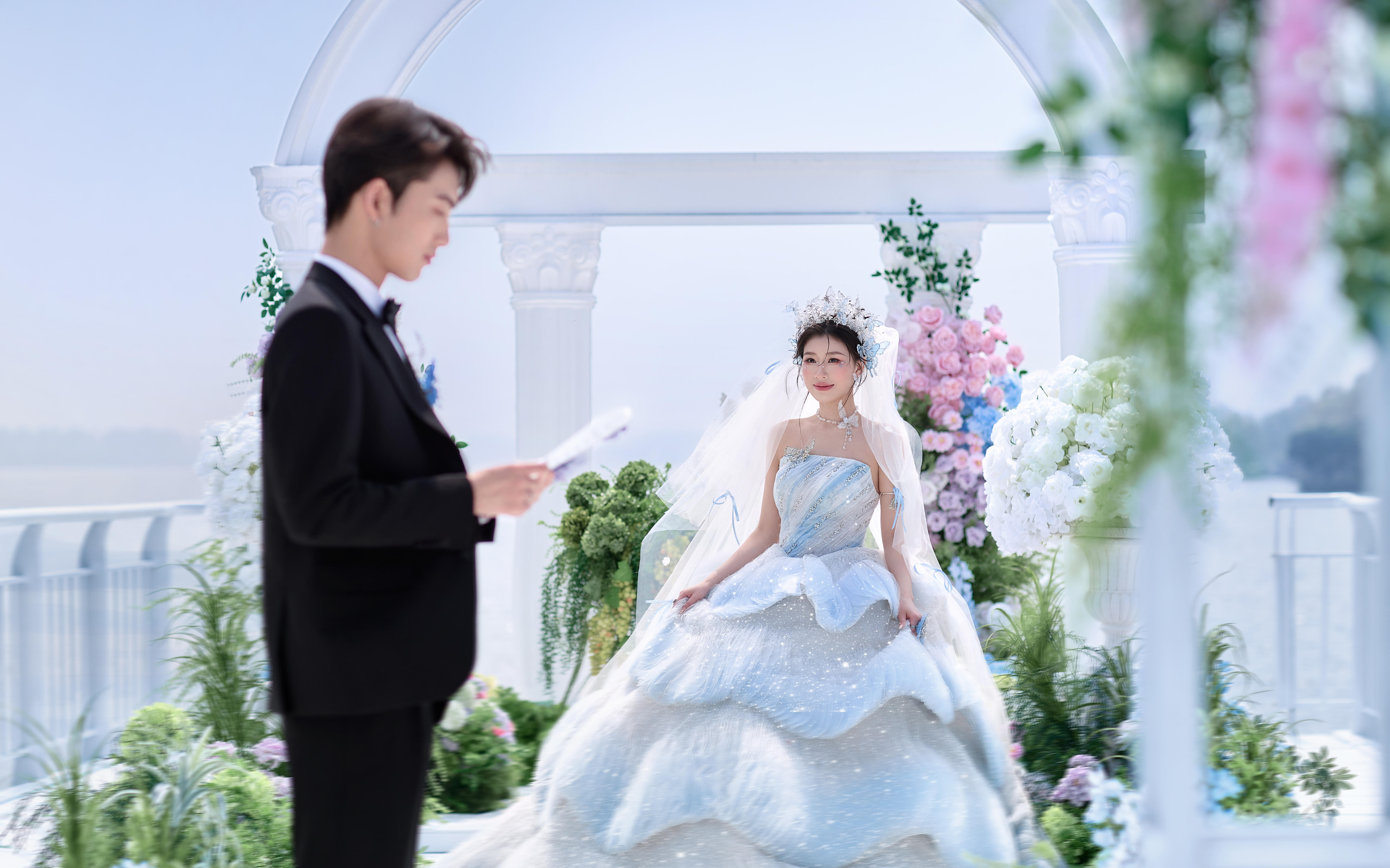 浪漫海景實(shí)景搭建儀式感婚紗照