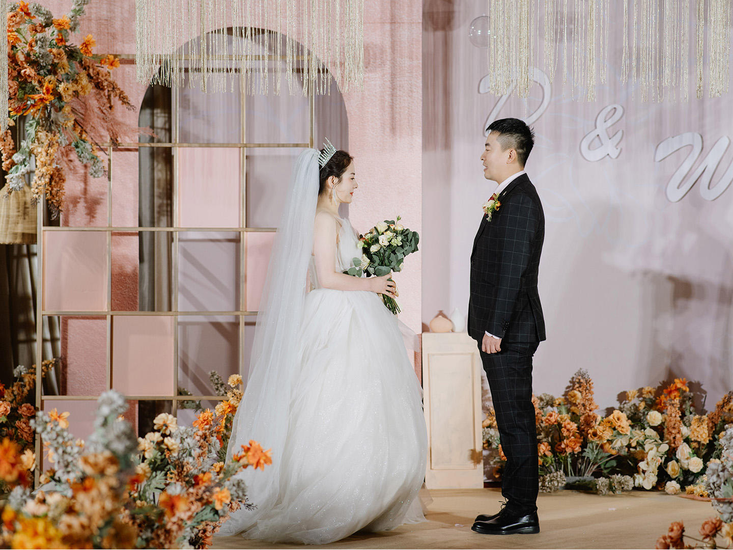 美娅 | 简约高级 设计感室内婚礼   