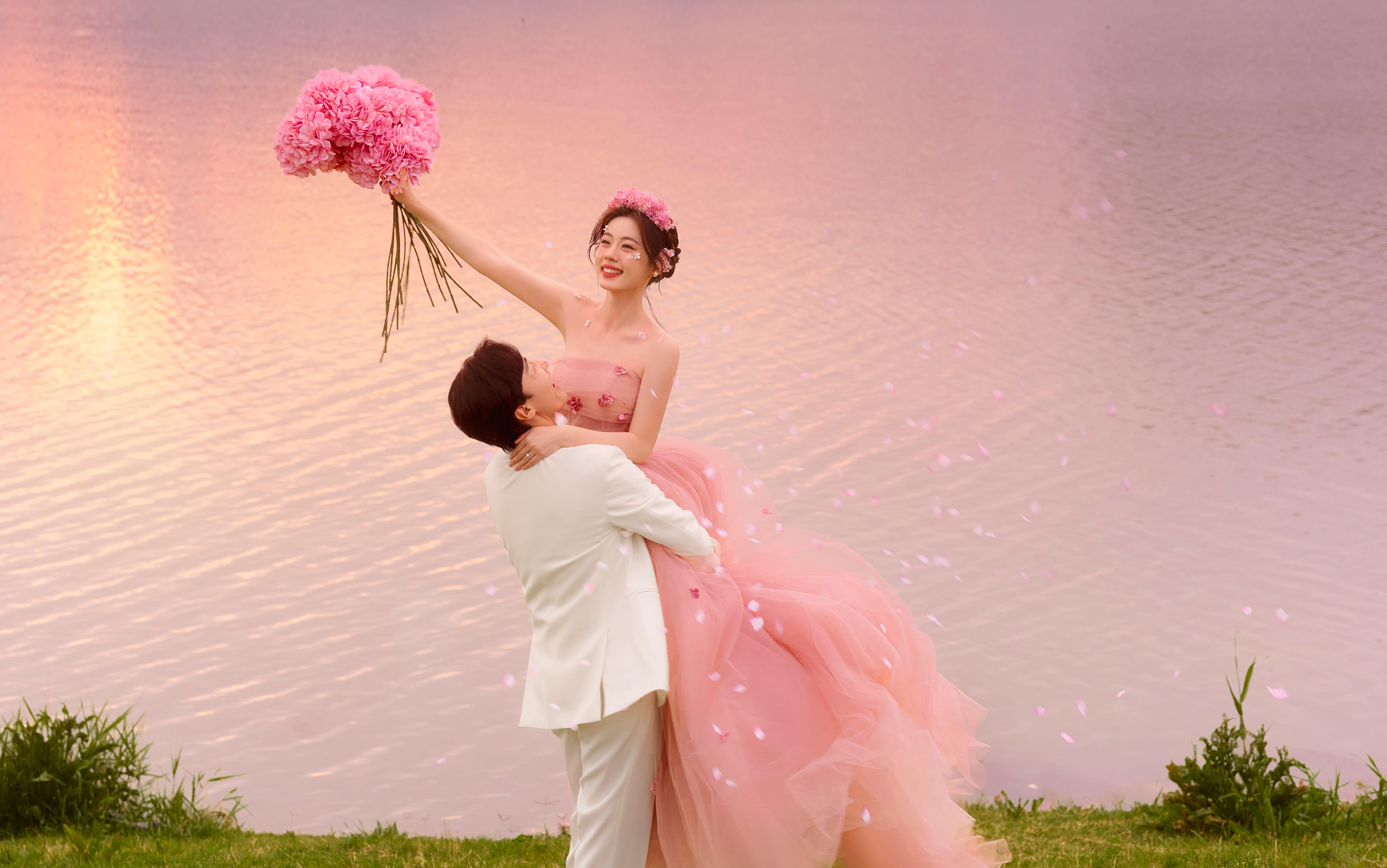 【D視覺攝影】每一幀都是少女的浪漫童話，湖景婚照