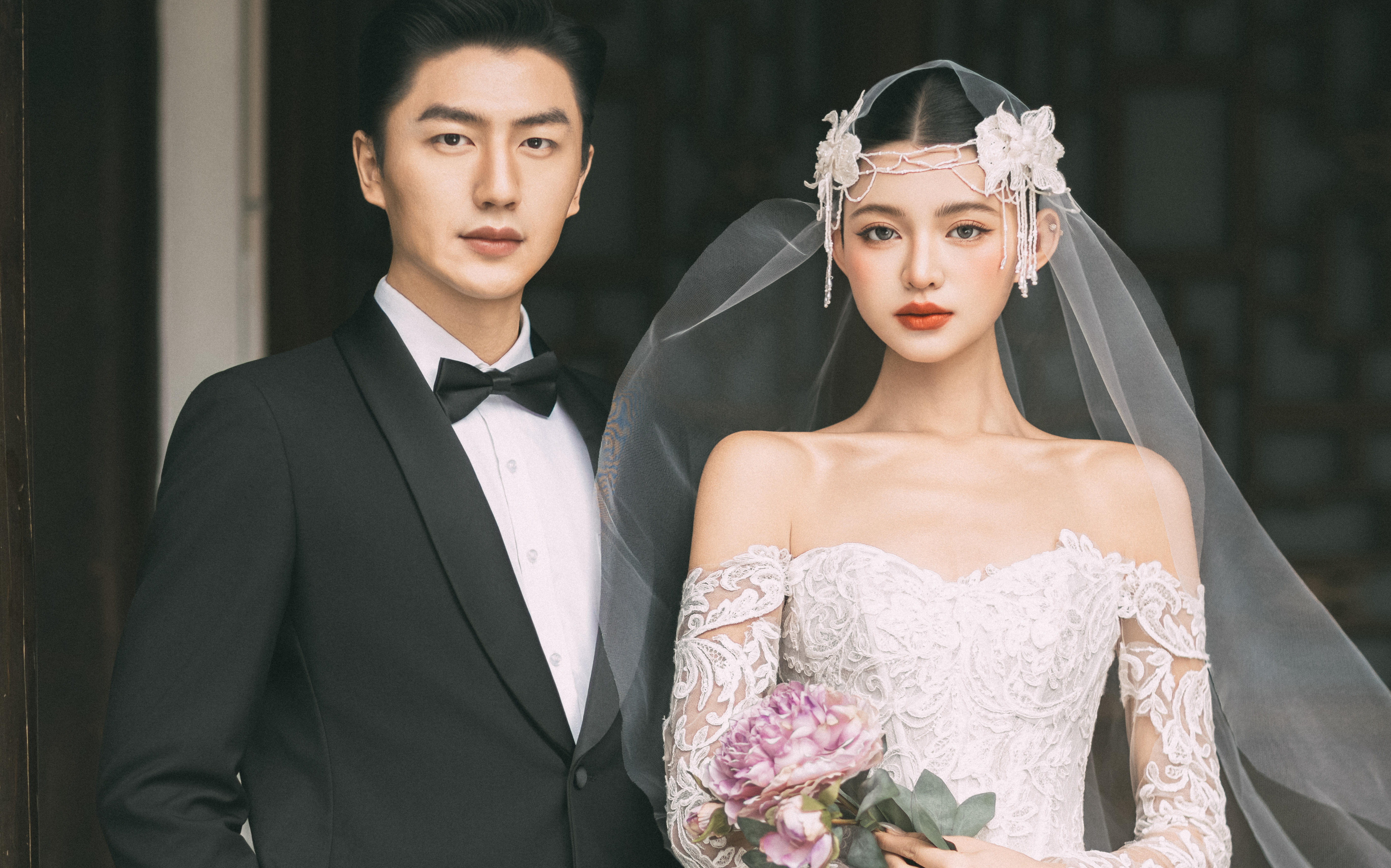 園林復(fù)古婚紗照??驚鴻一瞥，心動(dòng)不已??