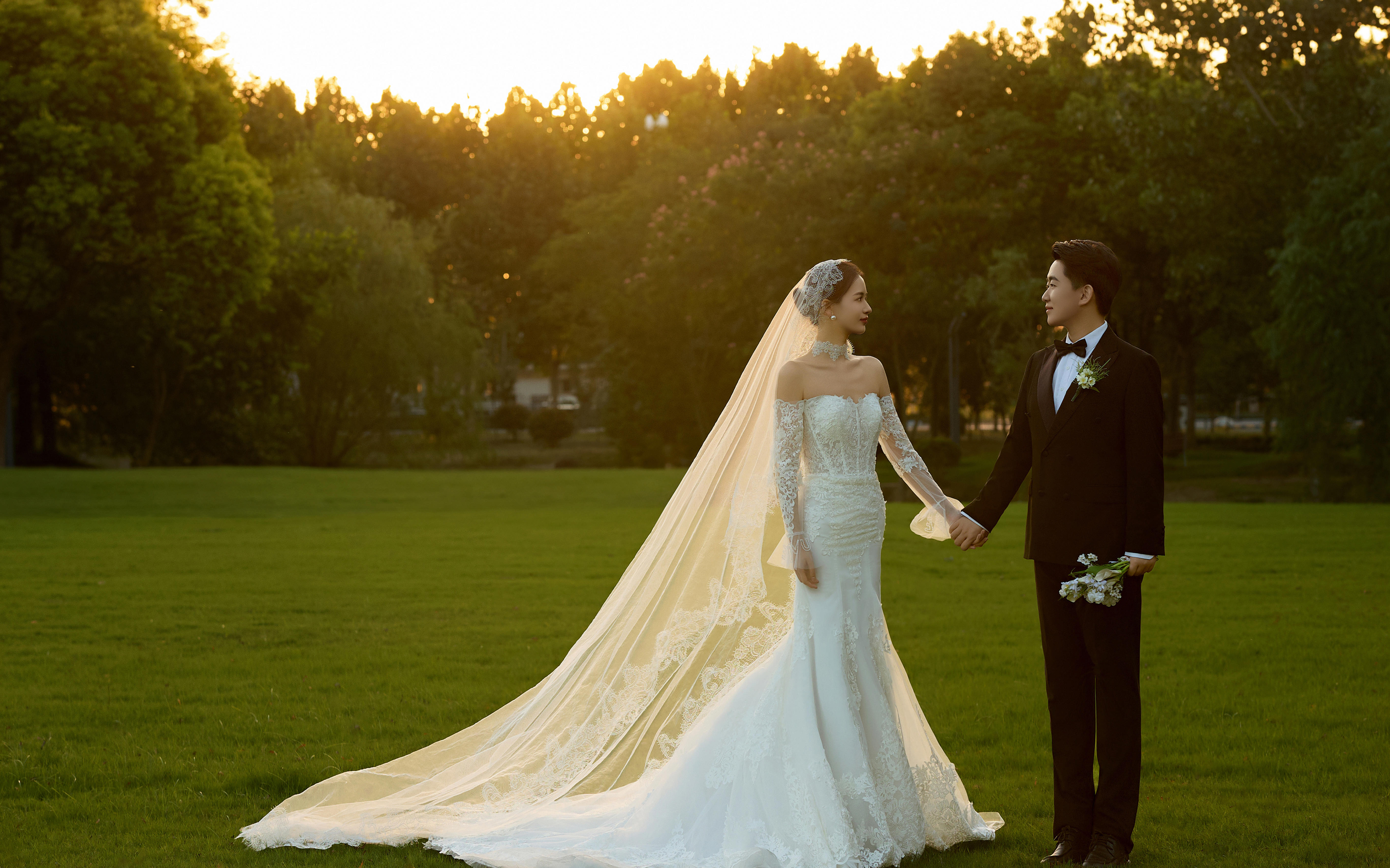 撒糖警告！我们的爱情在草地上疯长