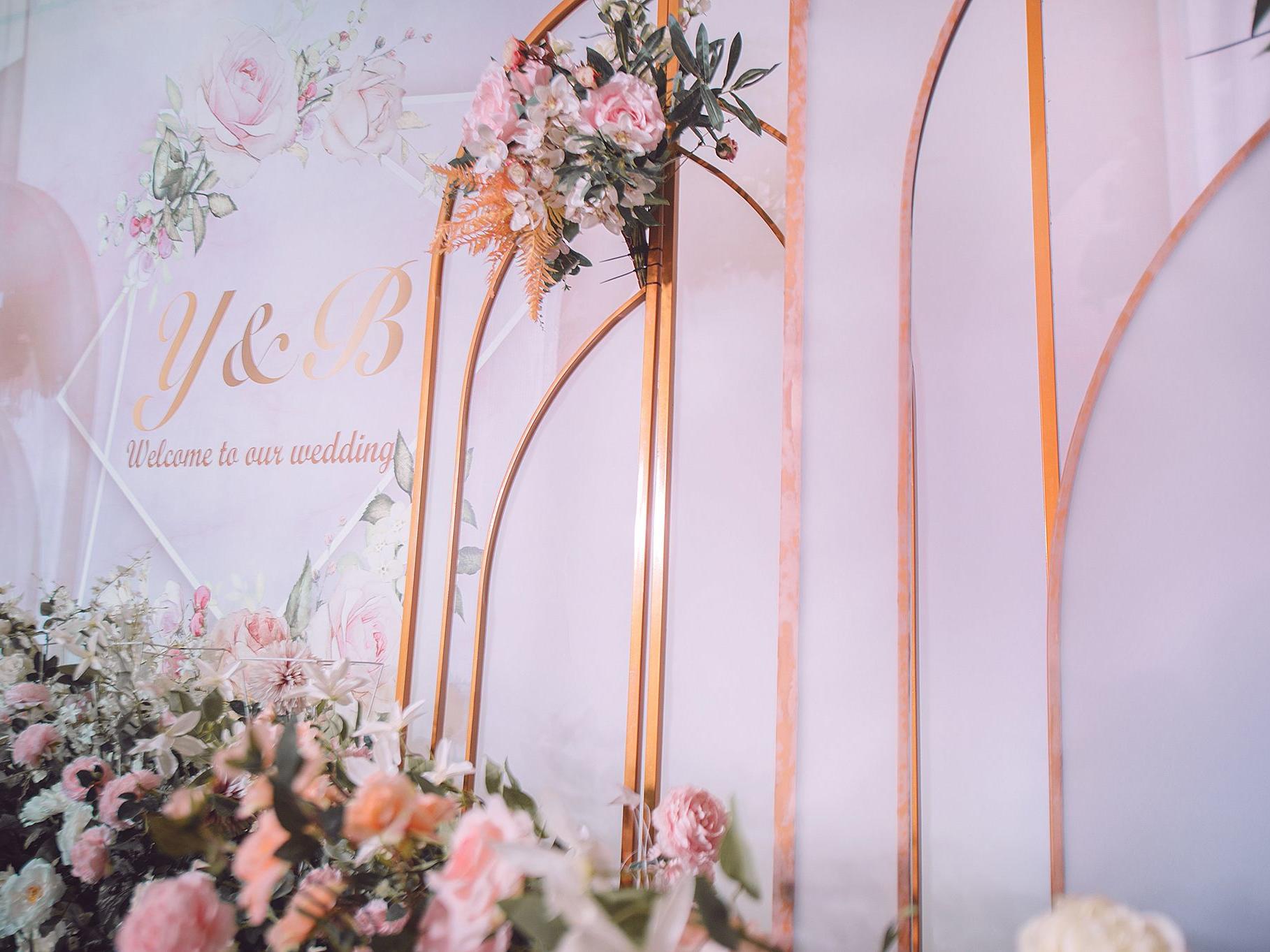 刷爆朋友圈/小预算力荐/2025香槟色性价比之约