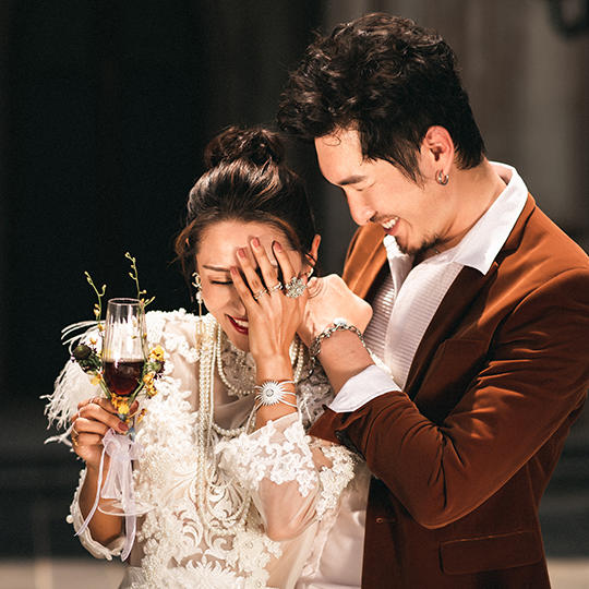 【人气特价款】定制浪漫婚纱照一价全包+风格任选