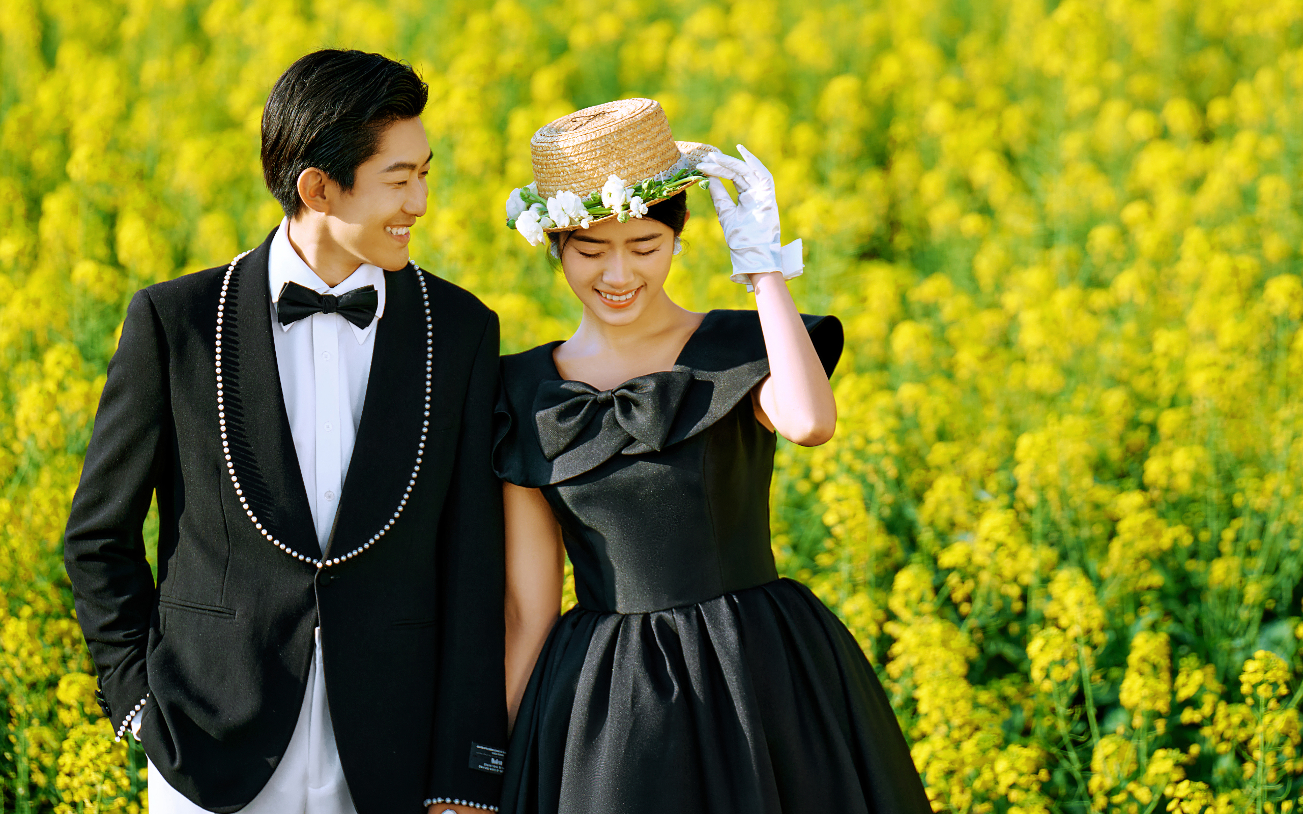 花海小清新風(fēng)主題婚紗照